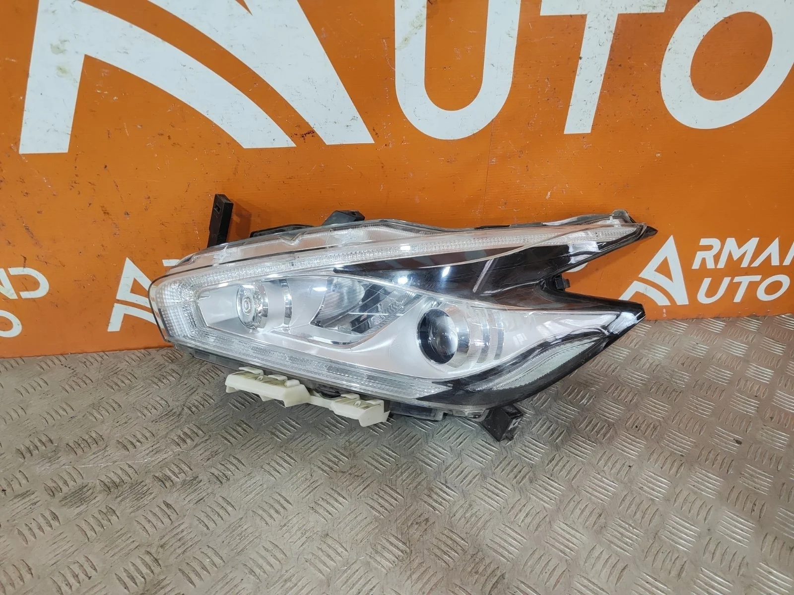 Фара Nissan Murano 2014-нв Z52