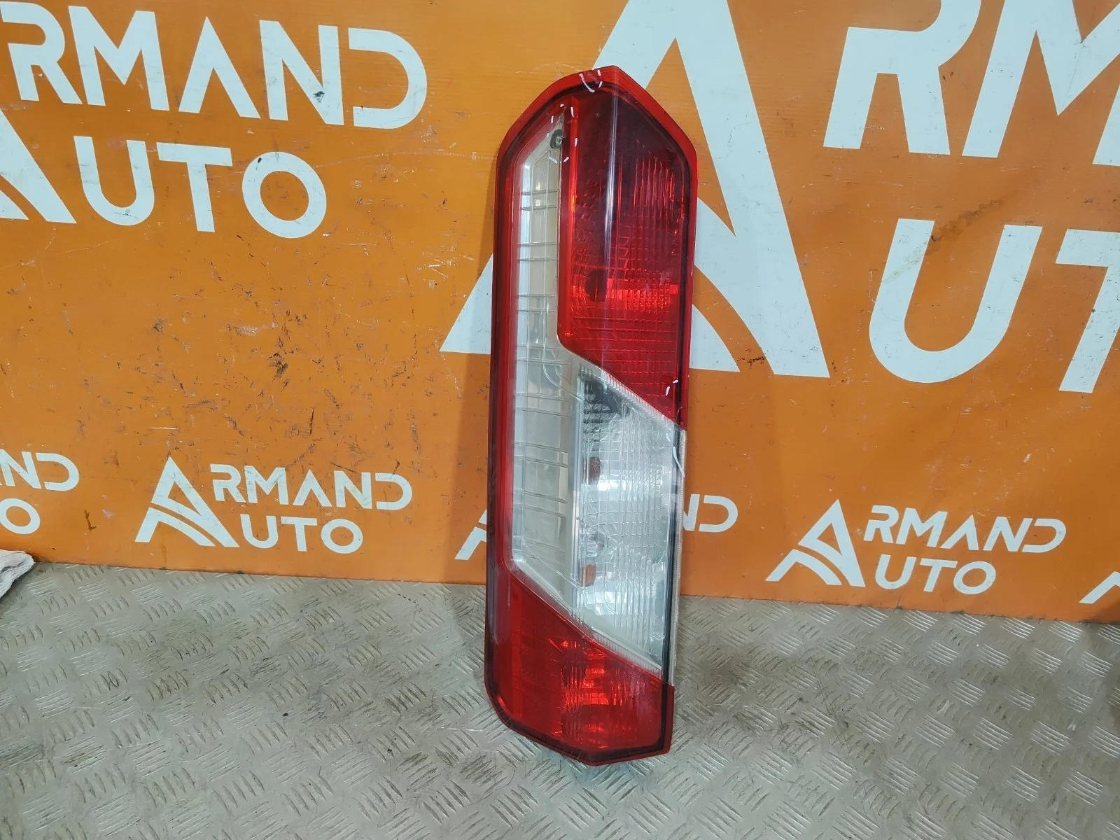 Фонарь Ford Transit 2014-нв 7 TTG