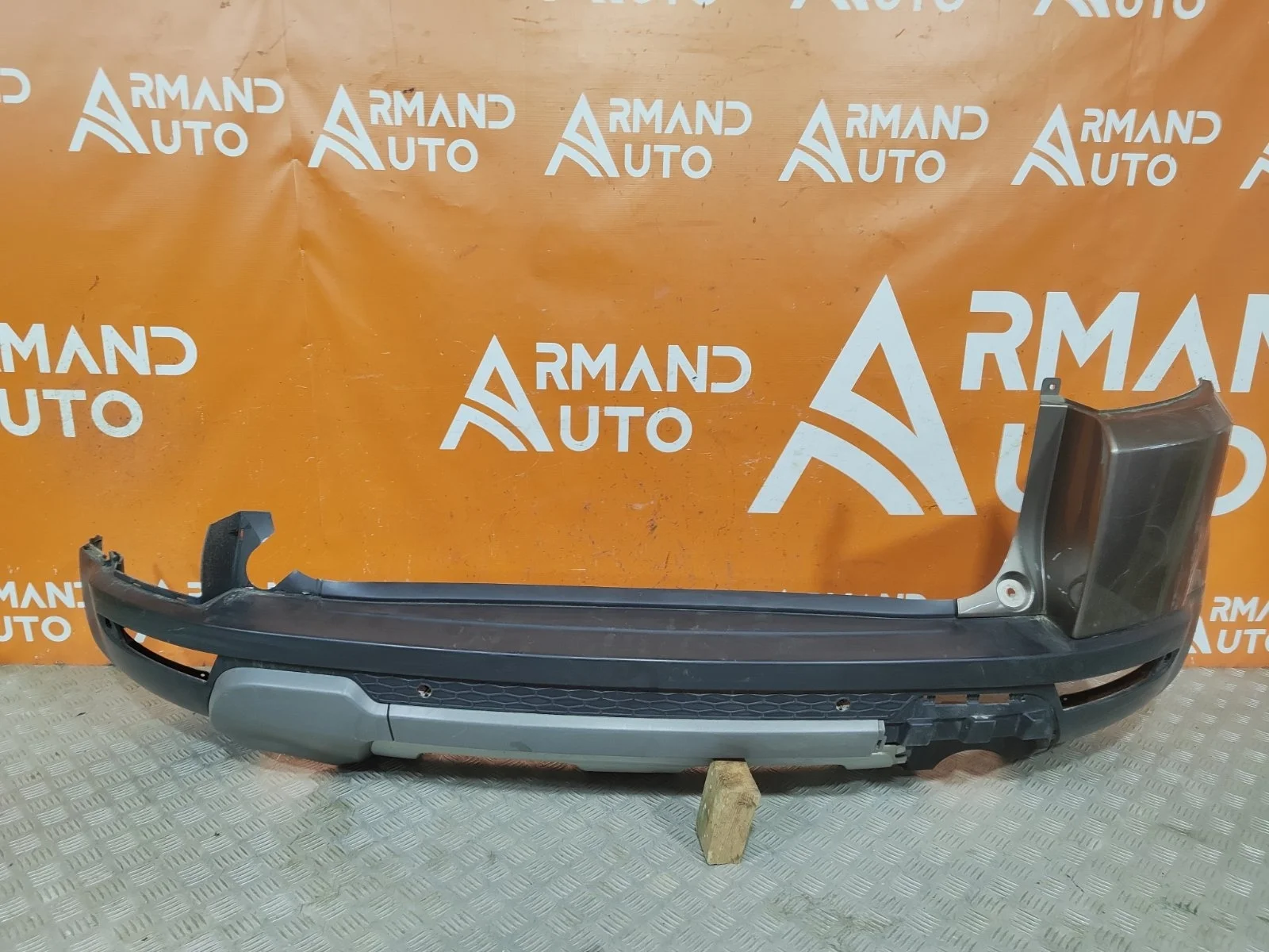 Бампер Land Rover Range Evoque 2011-2018 L538