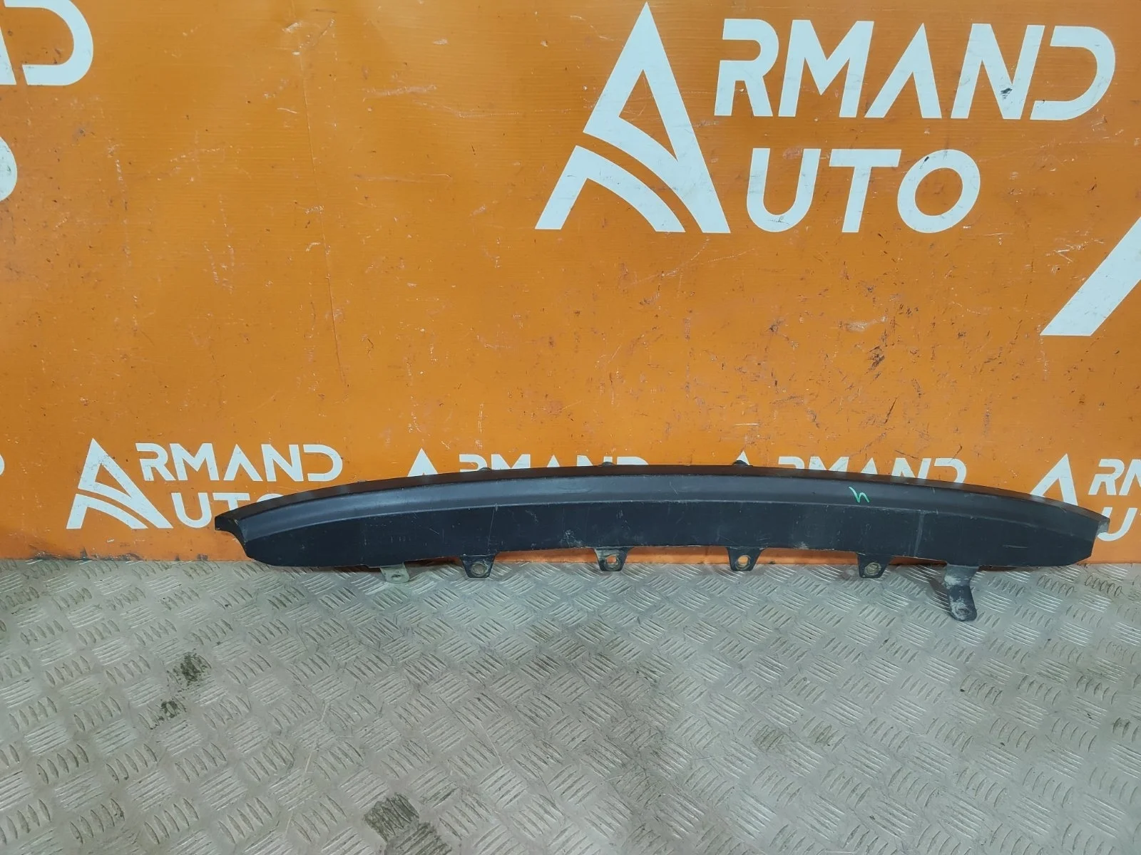 Накладка бампера Toyota Camry 2014-2017 XV50