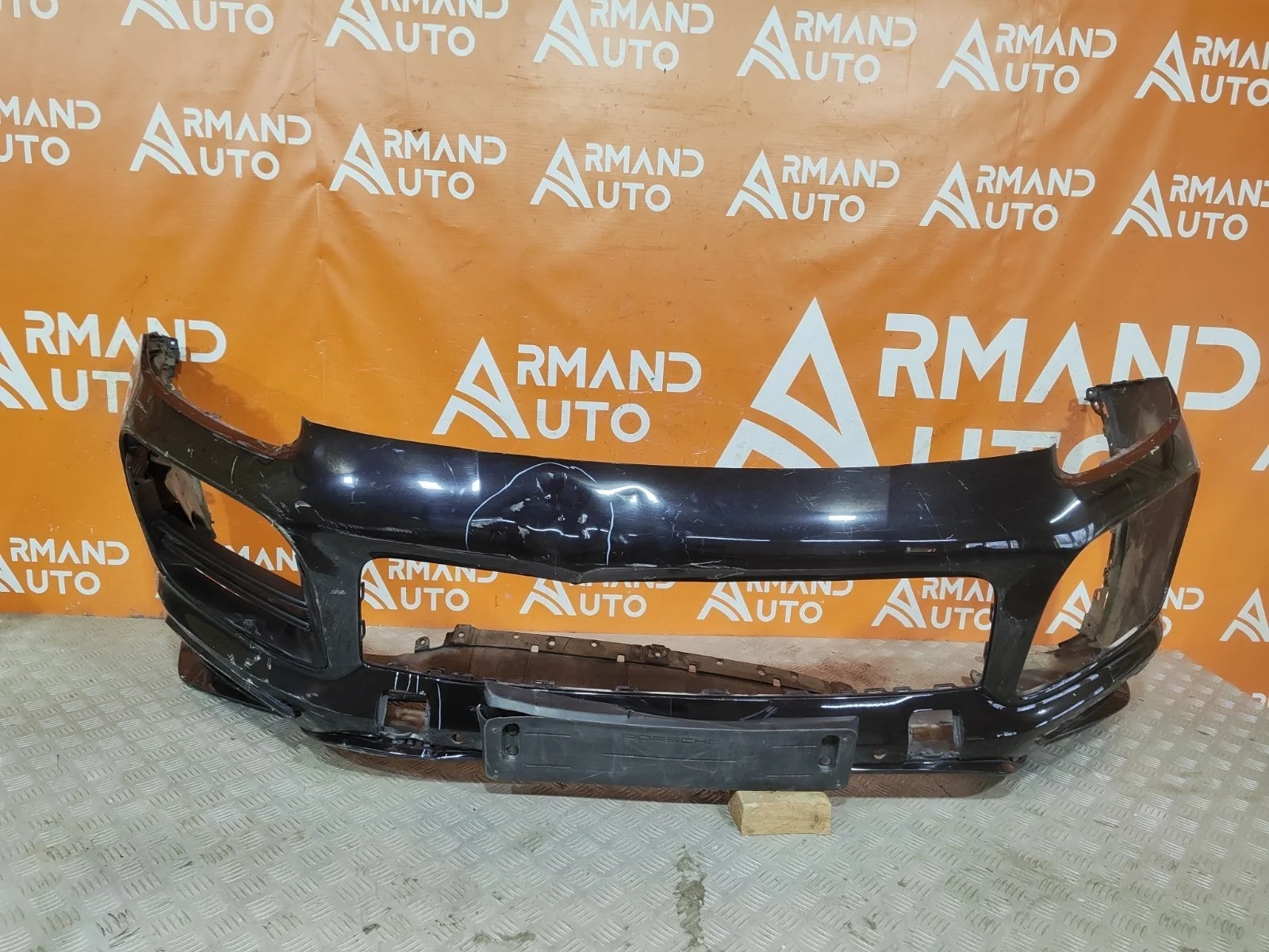 Бампер Porsche Cayenne 2017-2023 PO536