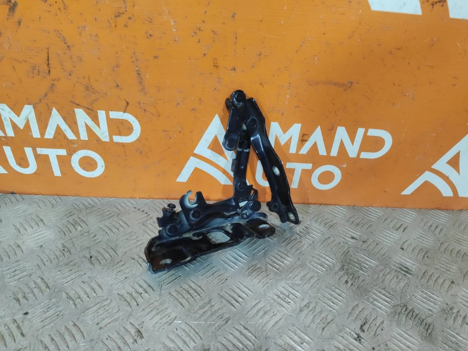 Петля капота Kia Sorento 2014-2020 3 Prime UM