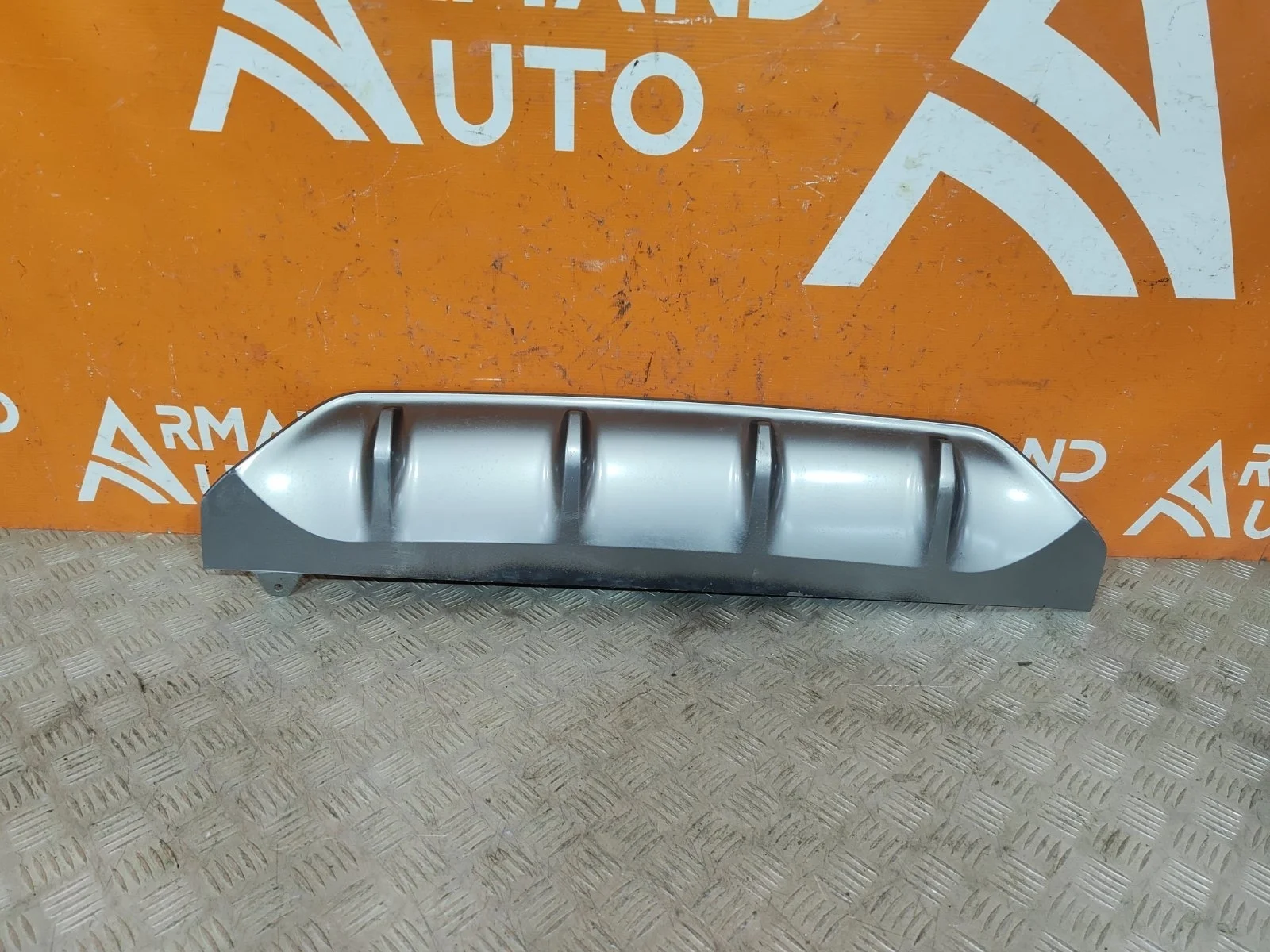 Накладка юбки бампера Kia K5 2020-нв 3