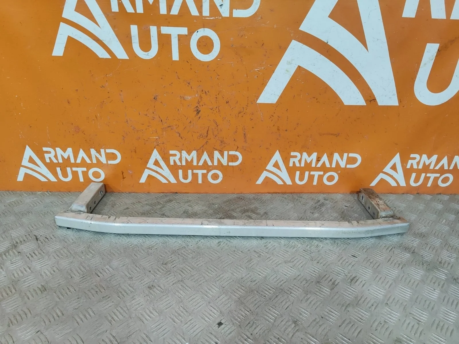 Усилитель бампера нижний BMW X5 2018-нв G05