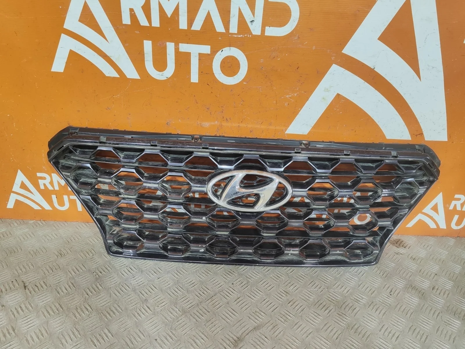 Решетка радиатора Hyundai Santa Fe 2018-нв 4 TM