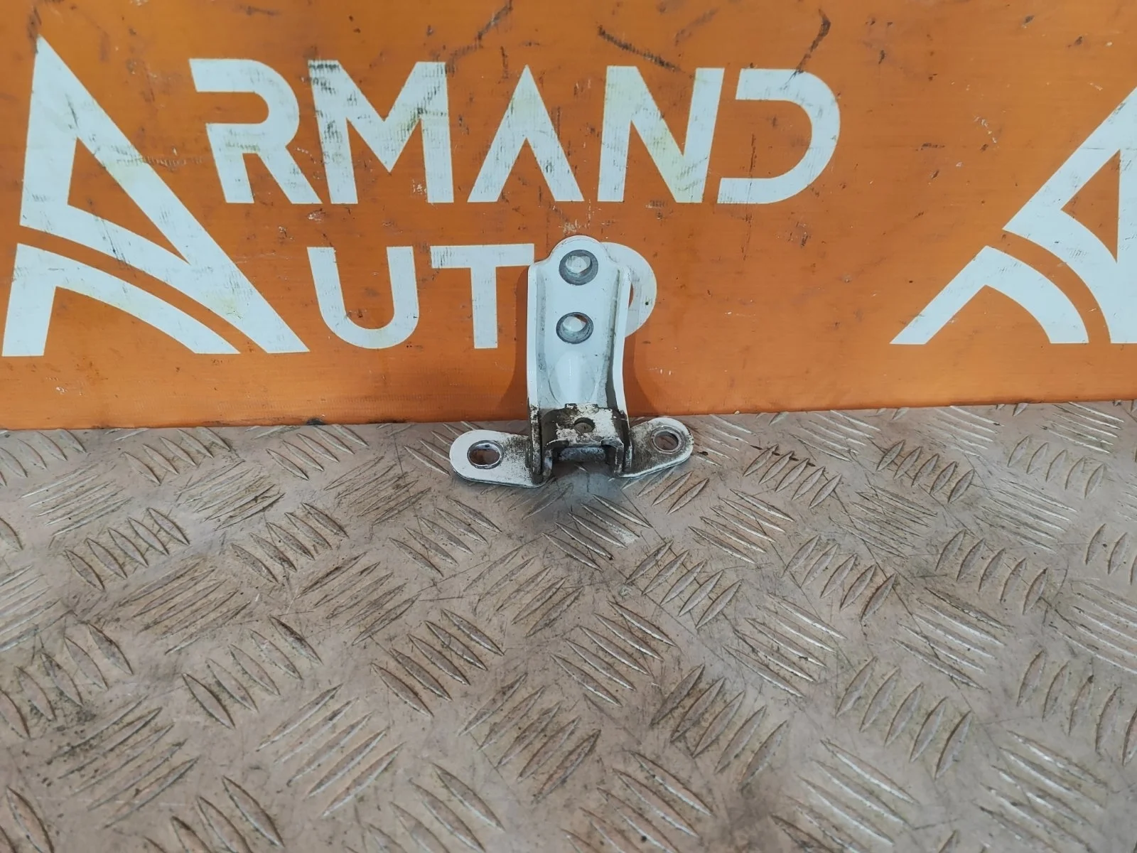 Петля двери верхняя Hyundai Creta 2016-2021