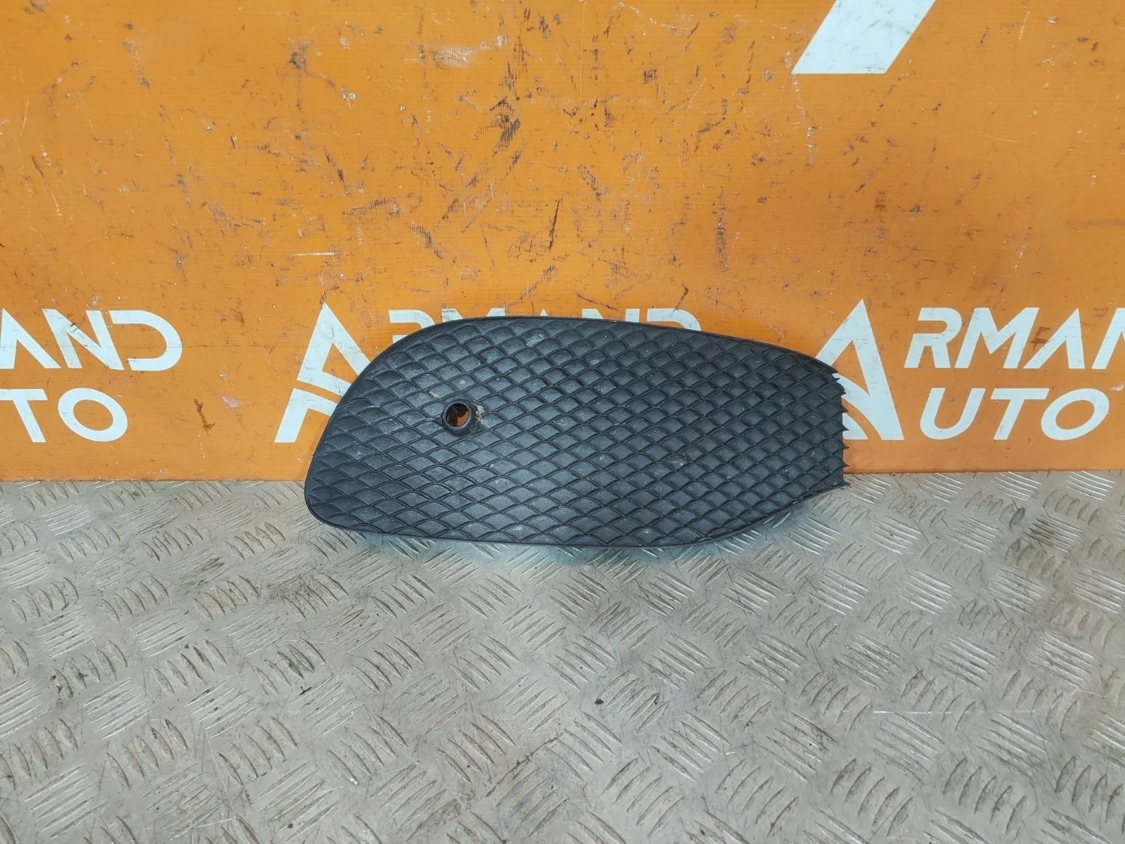 Решетка бампера Mercedes -Class 2016-нв W213, S213