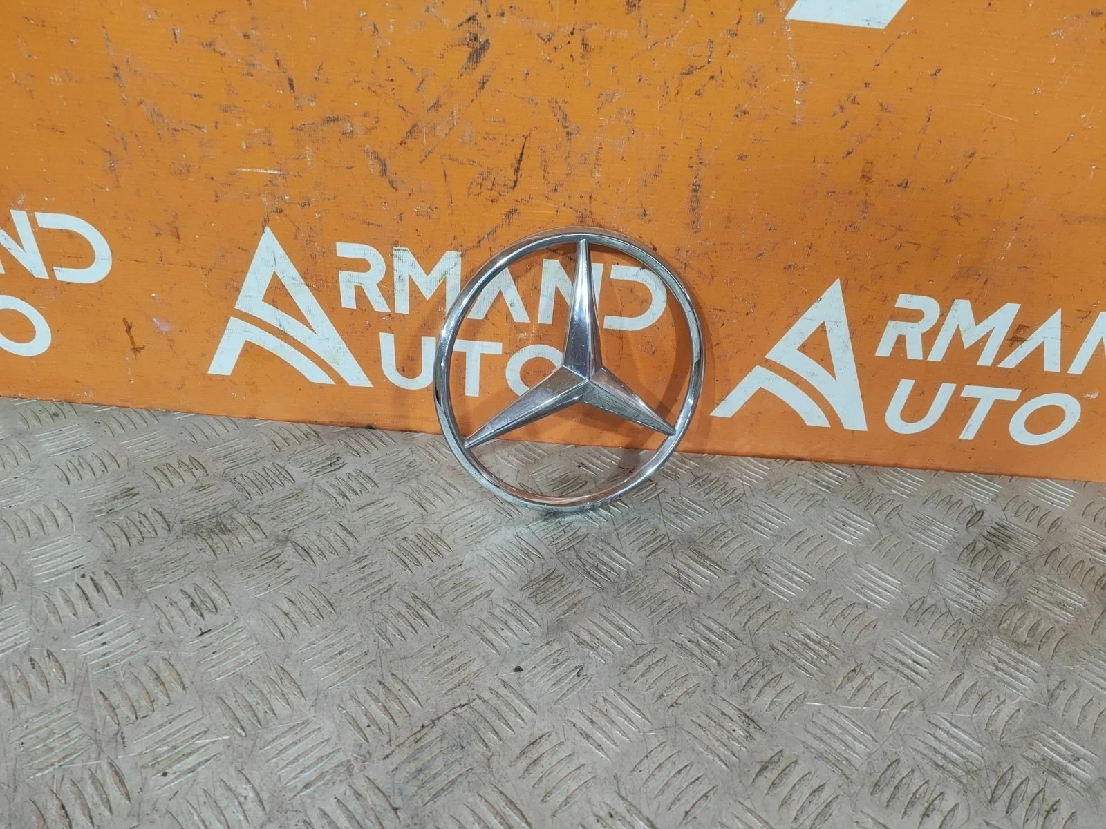 Эмблема Mercedes ML GLE-Class 2015-2018 W166