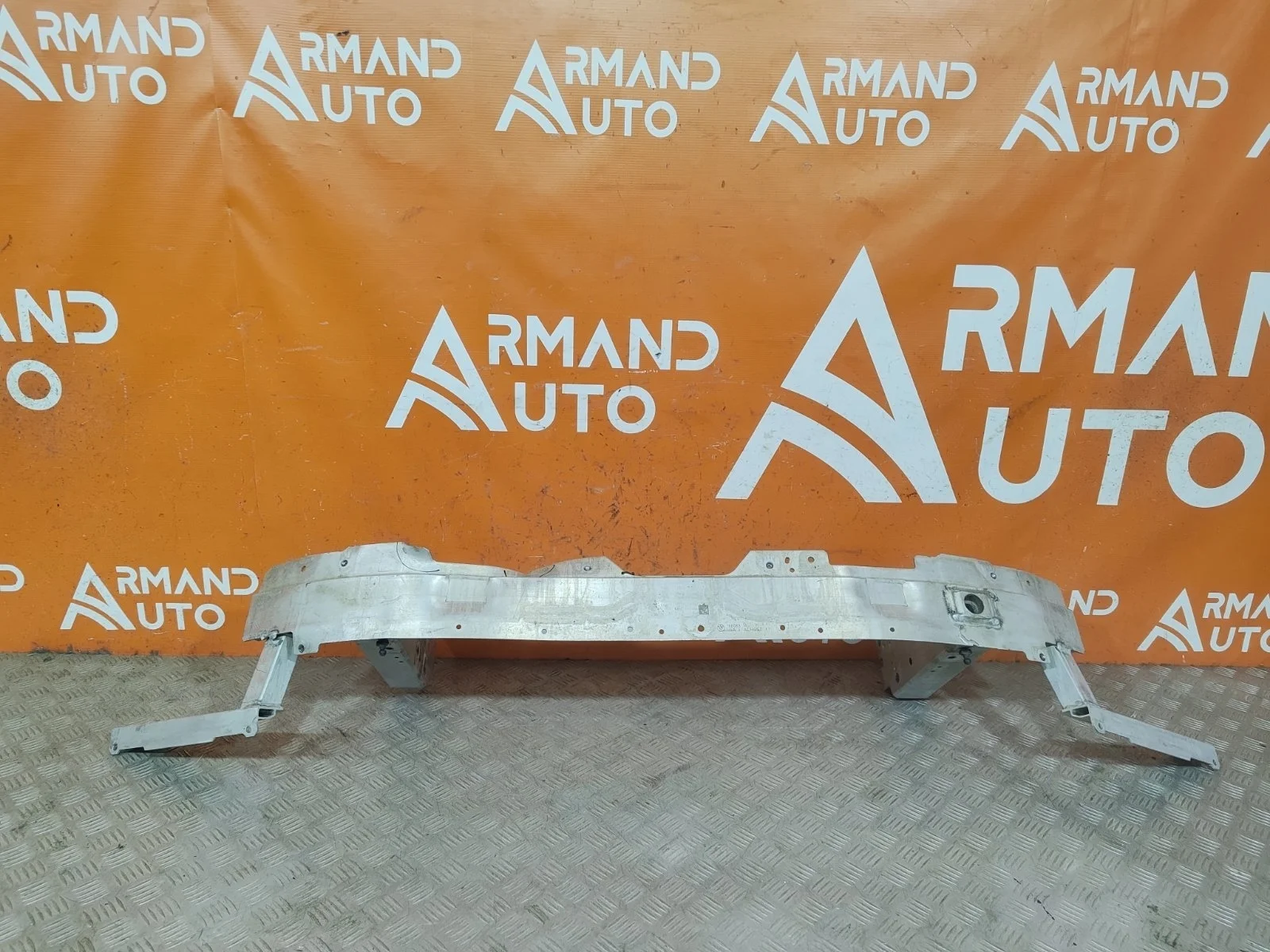 Усилитель бампера BMW X5 2018-2023 G05