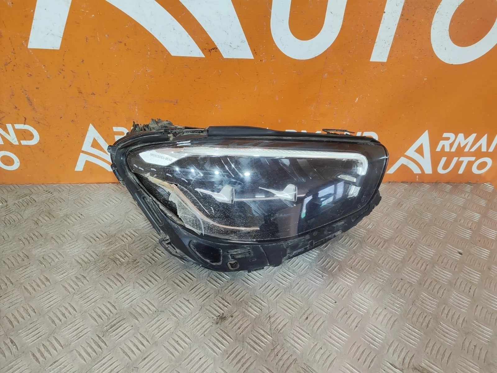 Фара Mercedes -Class 2020-нв W213, S213, C238