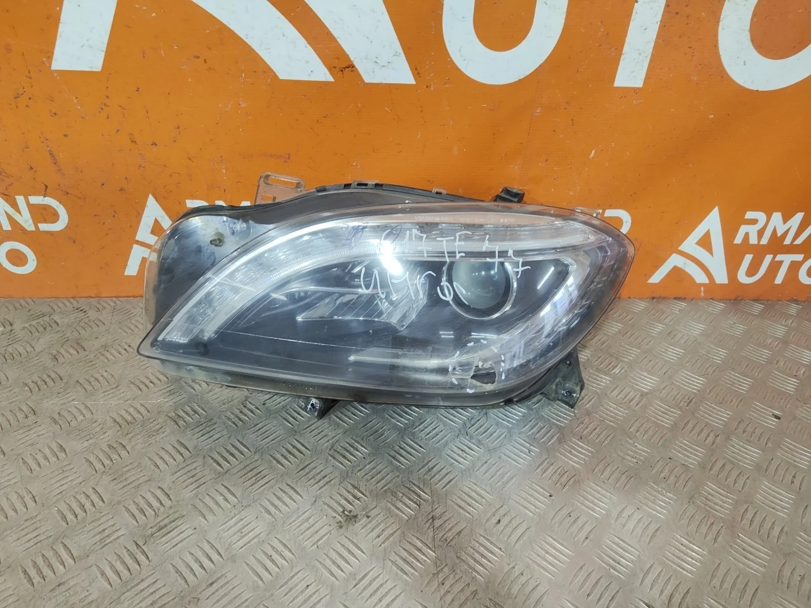 Фара Mercedes ML GLE-Class 2011-2015 W166
