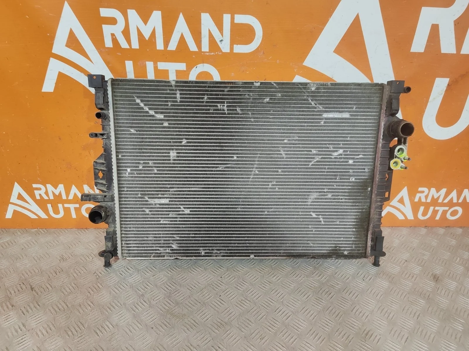 Радиатор двигателя (двс) Land Rover Range Evoque 2011-2018 L538