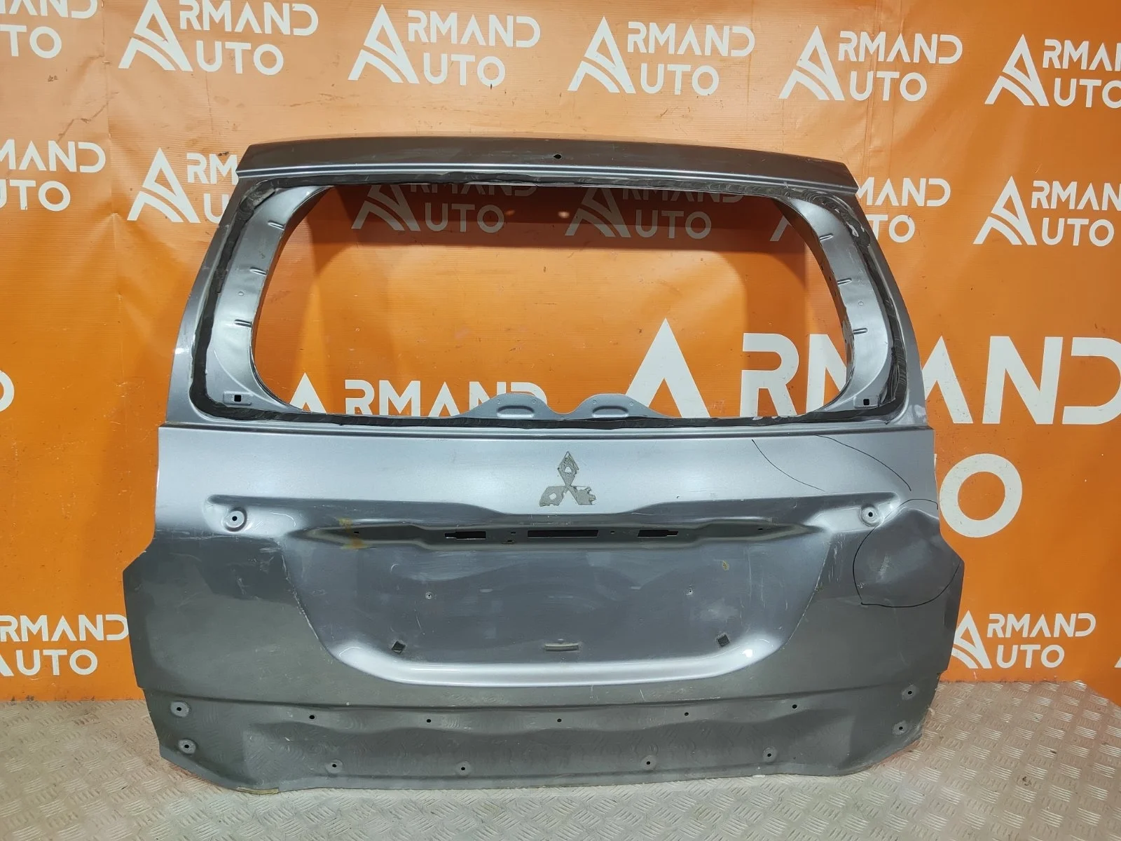 Дверь багажника MItsubishi Pajero Sport 2015-2021 3