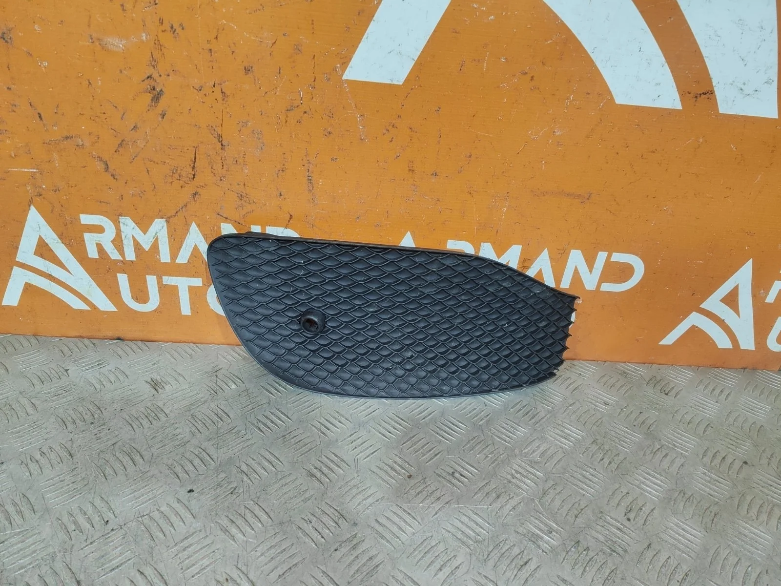 Решетка бампера Mercedes -Class 2016-2020 W213, S213, C238