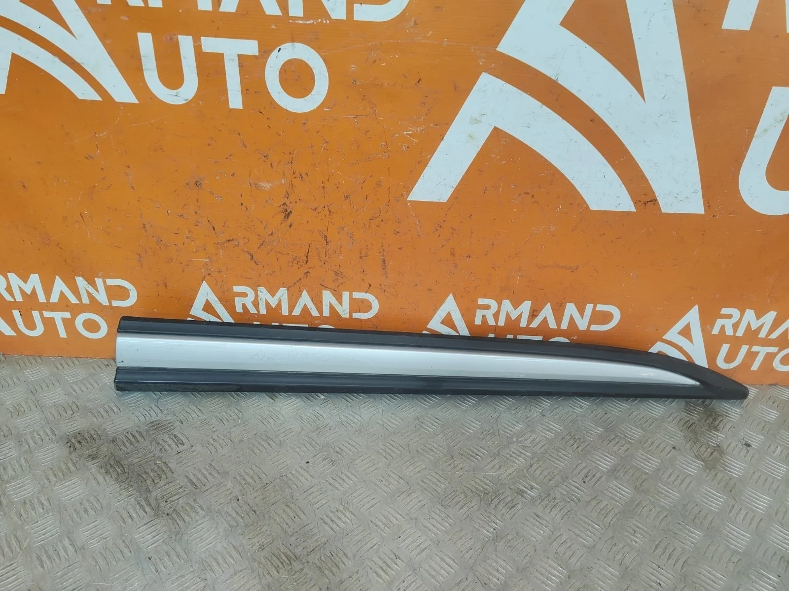 Молдинг двери Mitsubishi Outlander 2015-нв 3