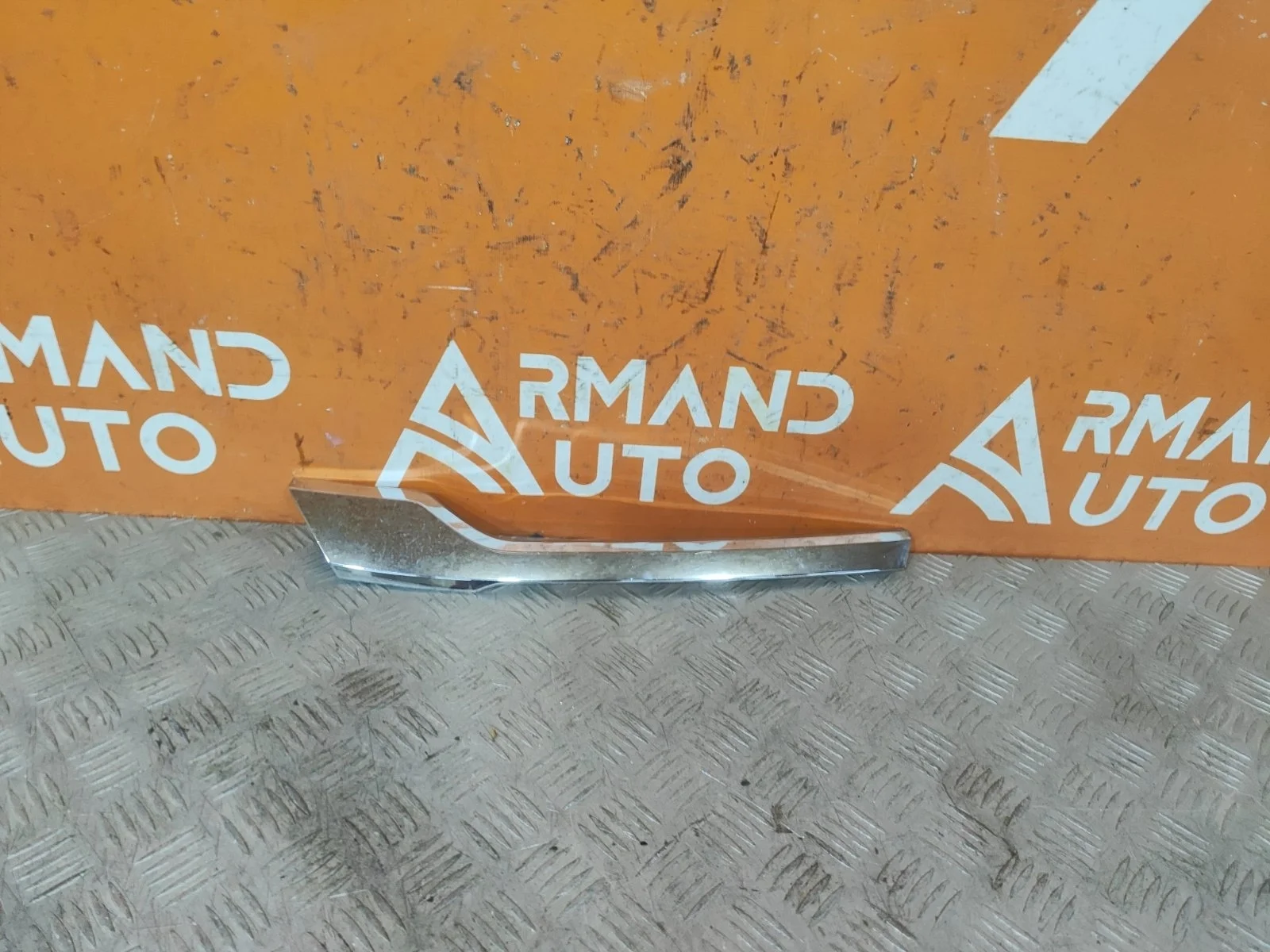 Накладка решетки радиатора Mitsubishi Pajero Sport 2015-2021 3