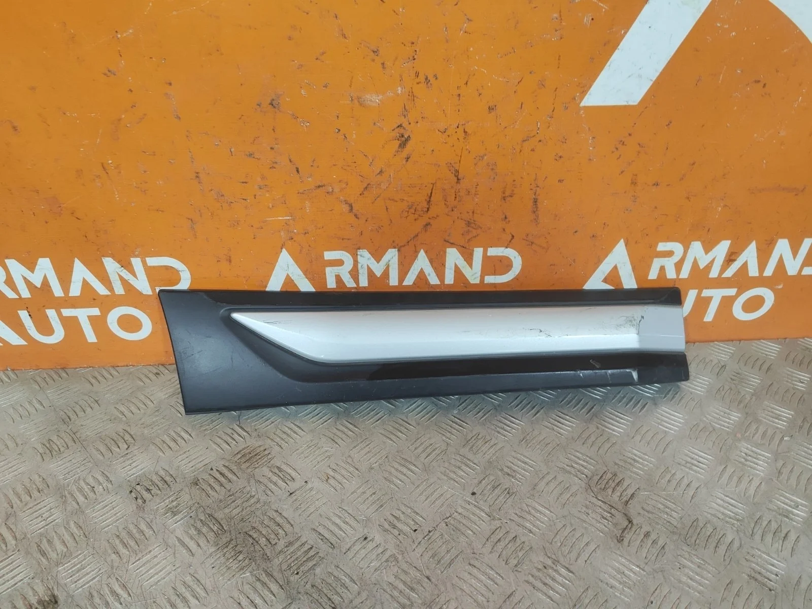 Молдинг двери Mitsubishi Outlander 2015-нв 3