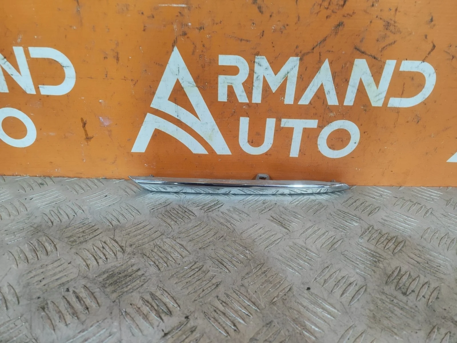 Накладка решетки радиатора Mitsubishi Pajero Sport 2015-2021 3