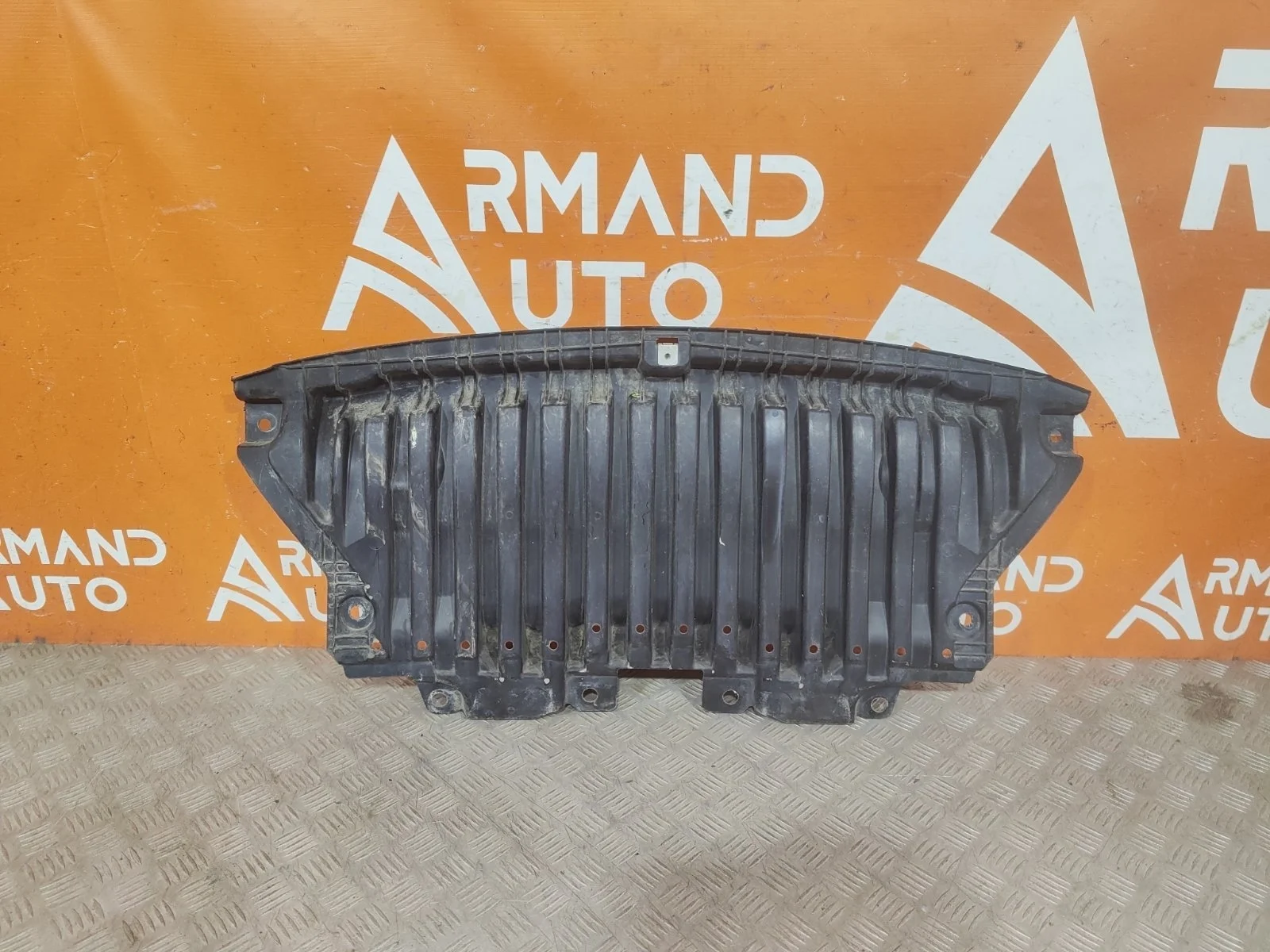 Пыльник двигателя Mercedes -Class 2016-нв W213, S213, C238