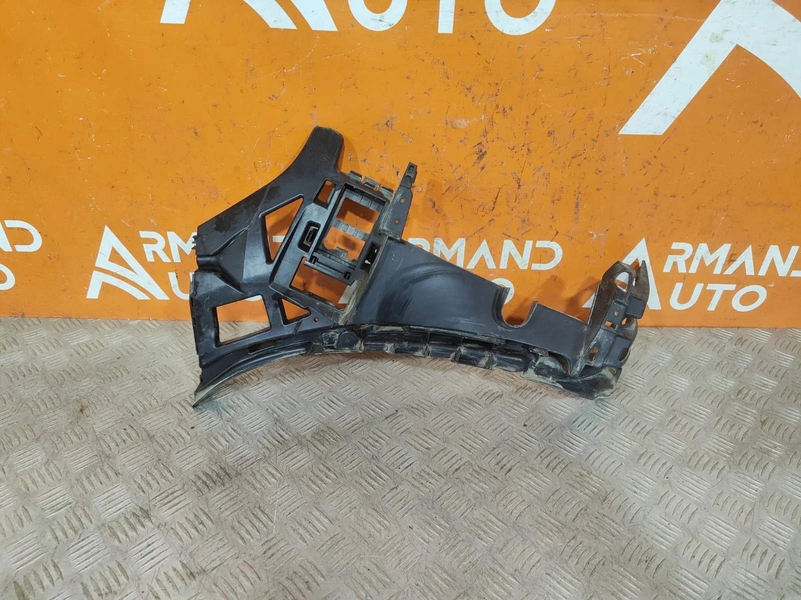 Кронштейн бампера Mercedes GLE-Class 2018-нв V167