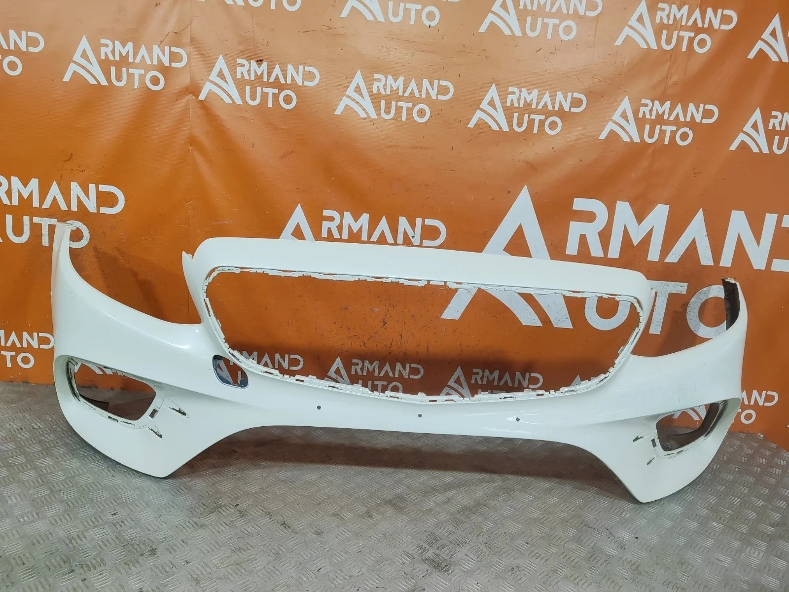 Бампер Mercedes -Class 2016-2020 W213, S213