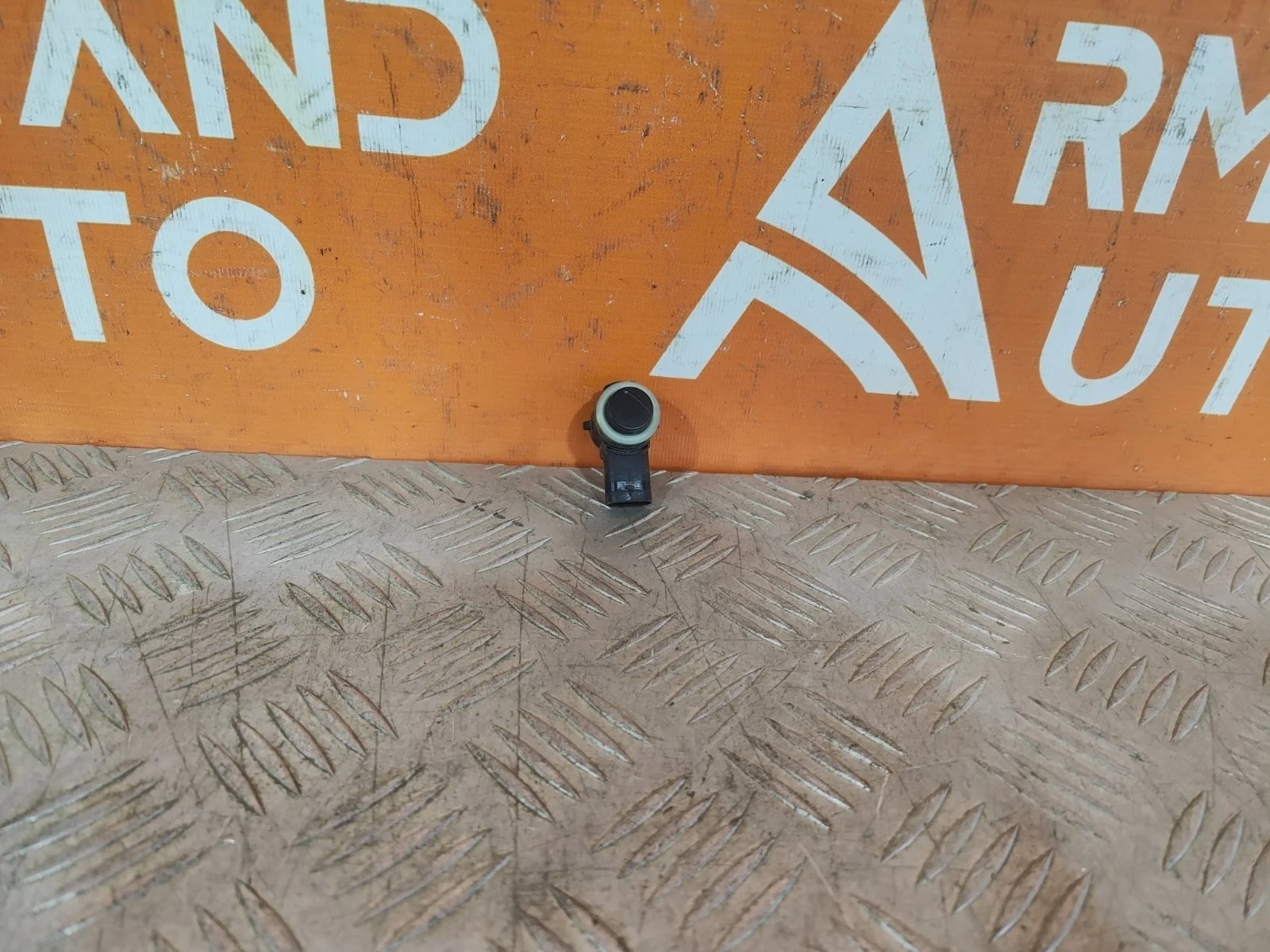 Датчик парктроника BMW 5 series 2016-нв G30 G31