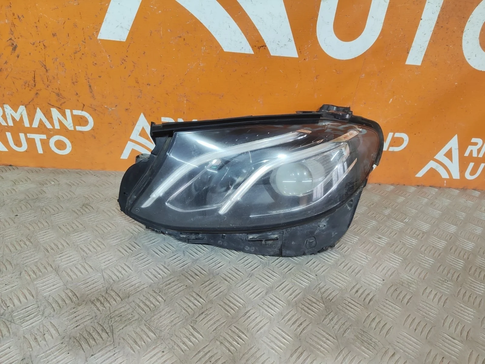 Фара Mercedes -Class 2016-2020 W213, S213, C238