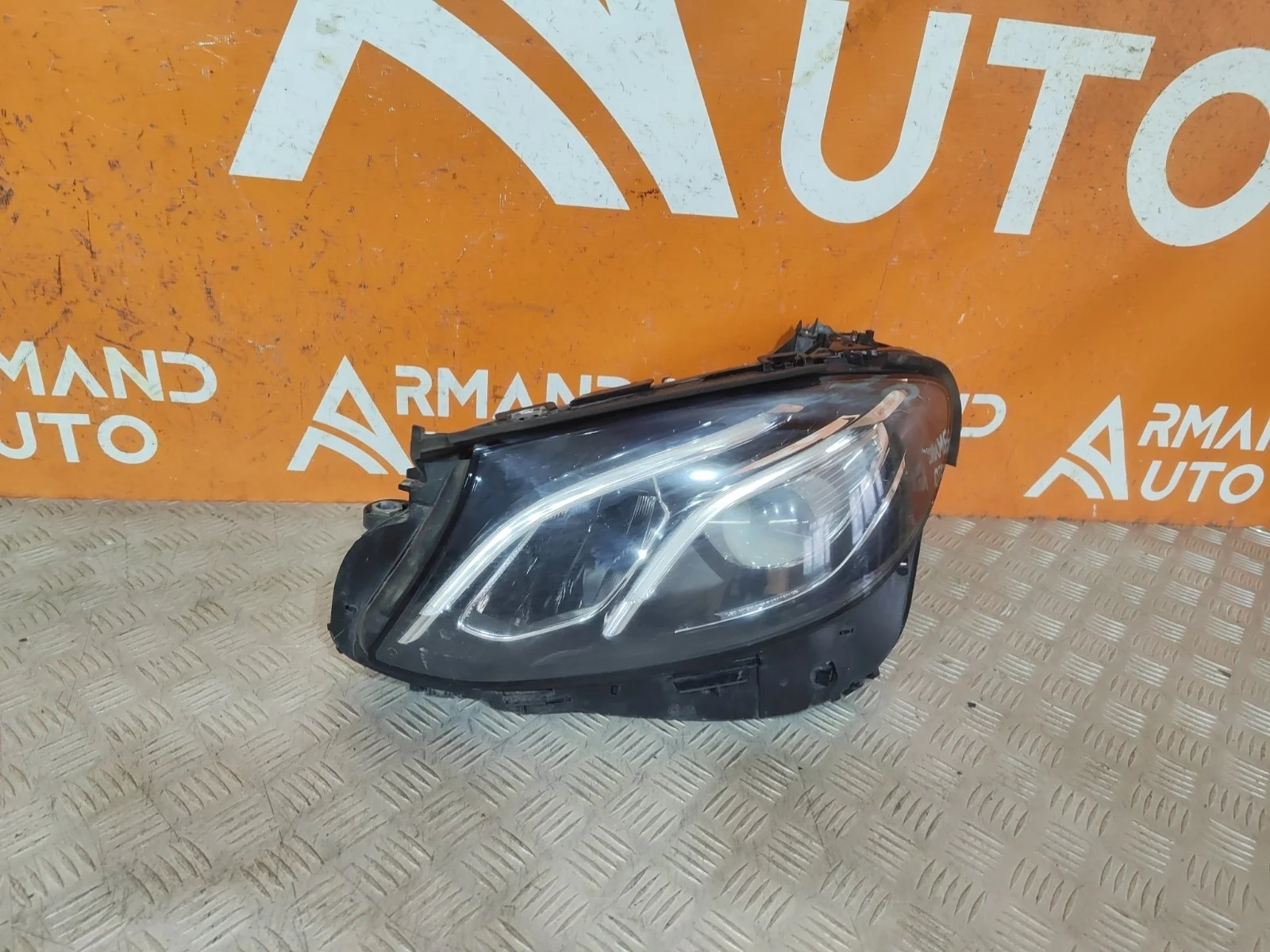Фара Mercedes -Class 2016-2020 W213, S213, C238