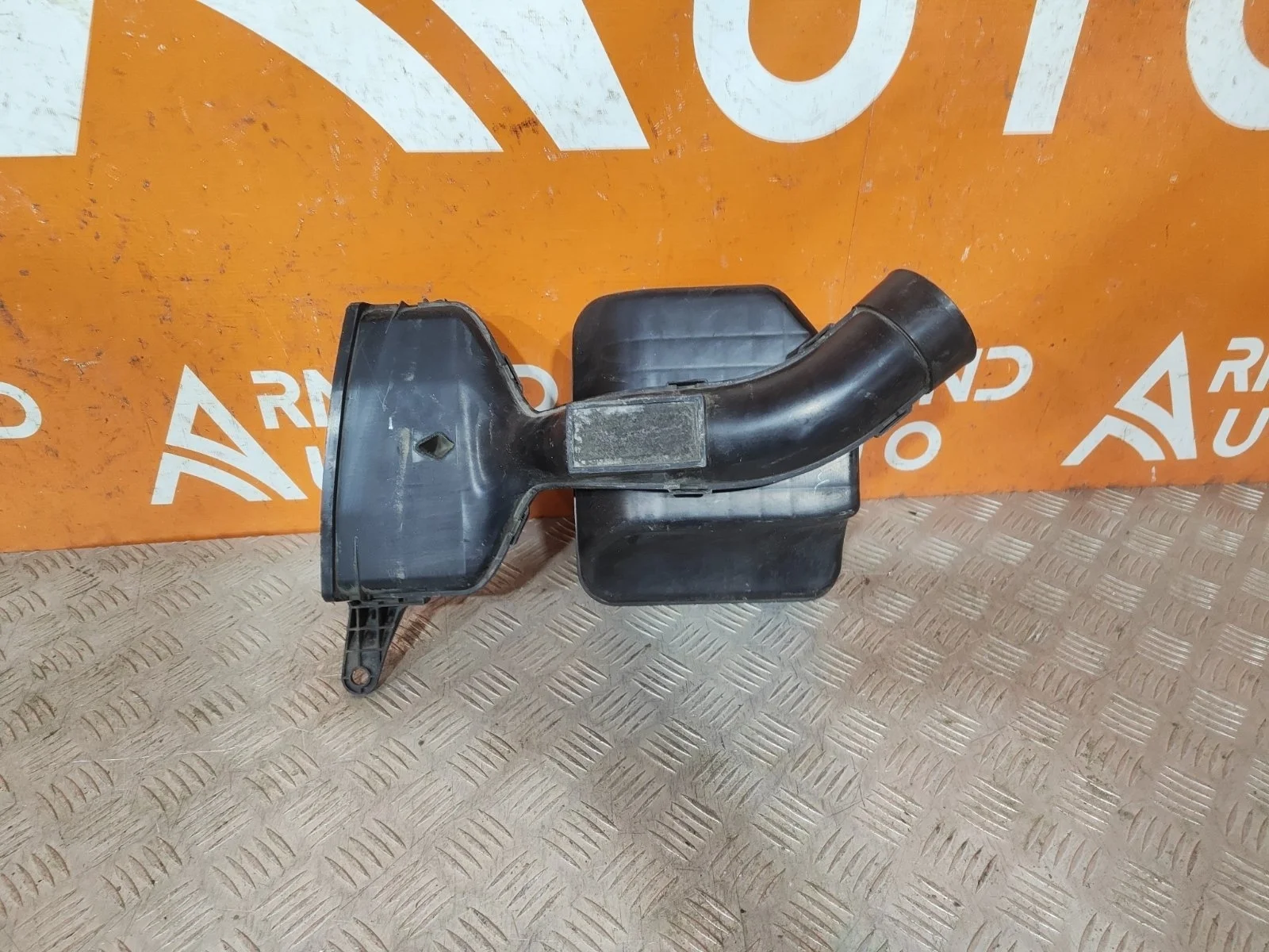 Патрубок воздушного фильтра Toyota Camry 2011-2018 7 XV50