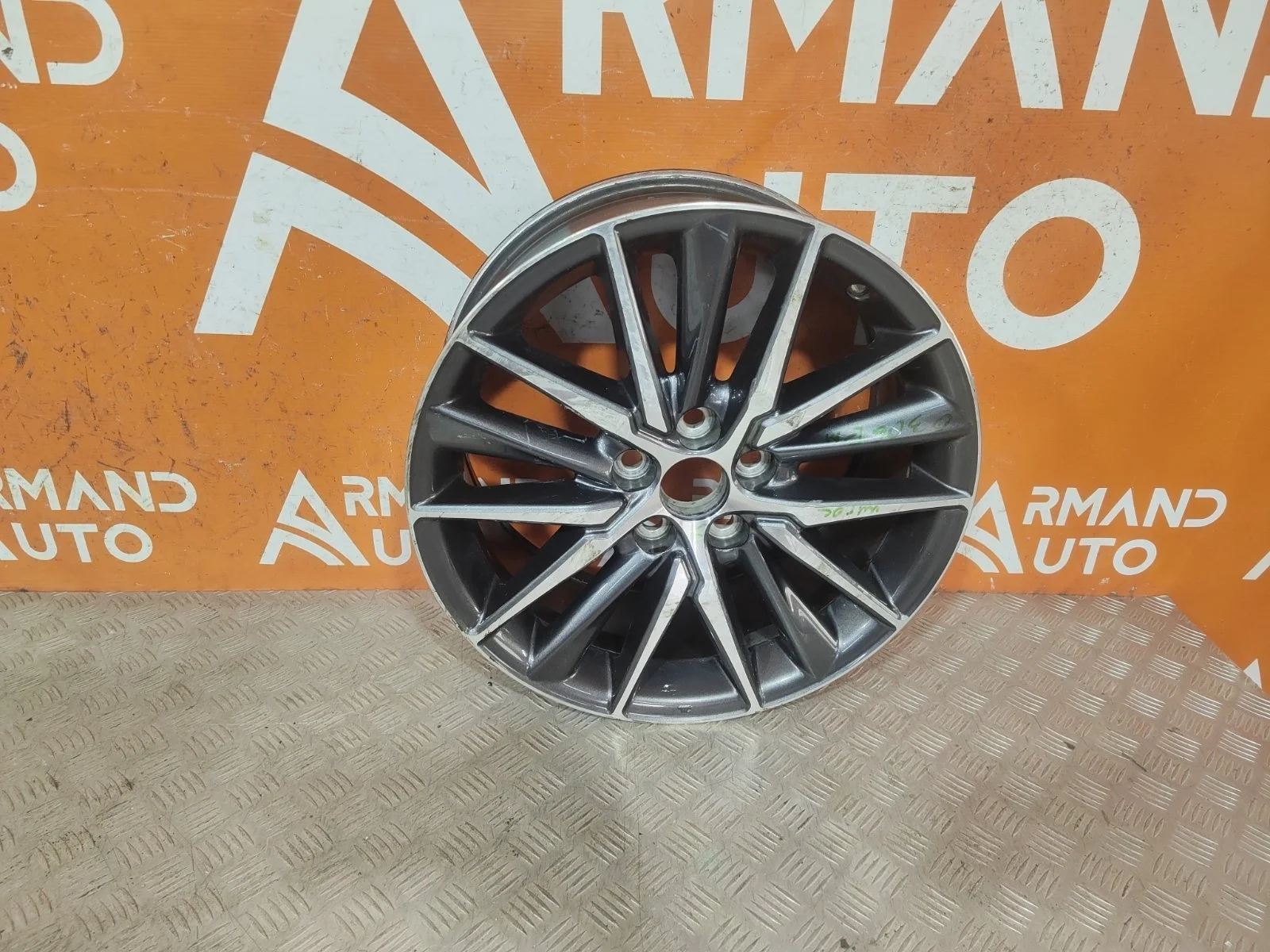 Диск колёсный r18 Toyota Camry XV70