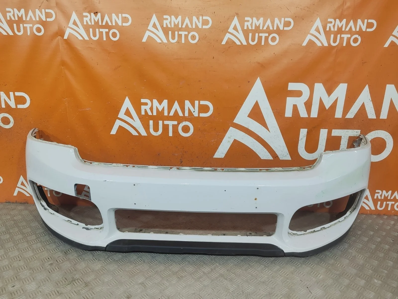 Бампер MINI Countryman 2016-2020 F60