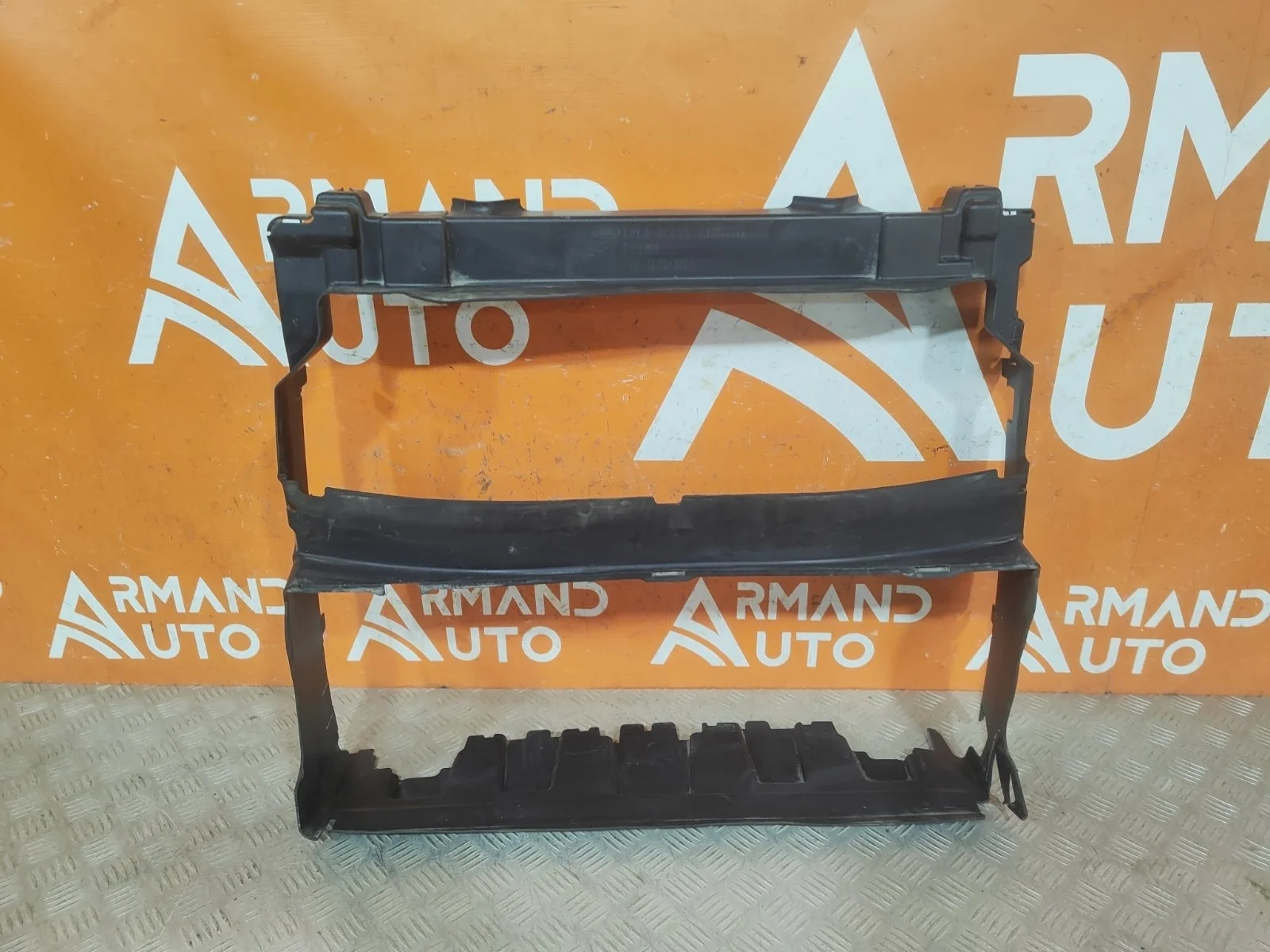 Воздуховод радиатора Land Rover Range 2012-2022 4 L405