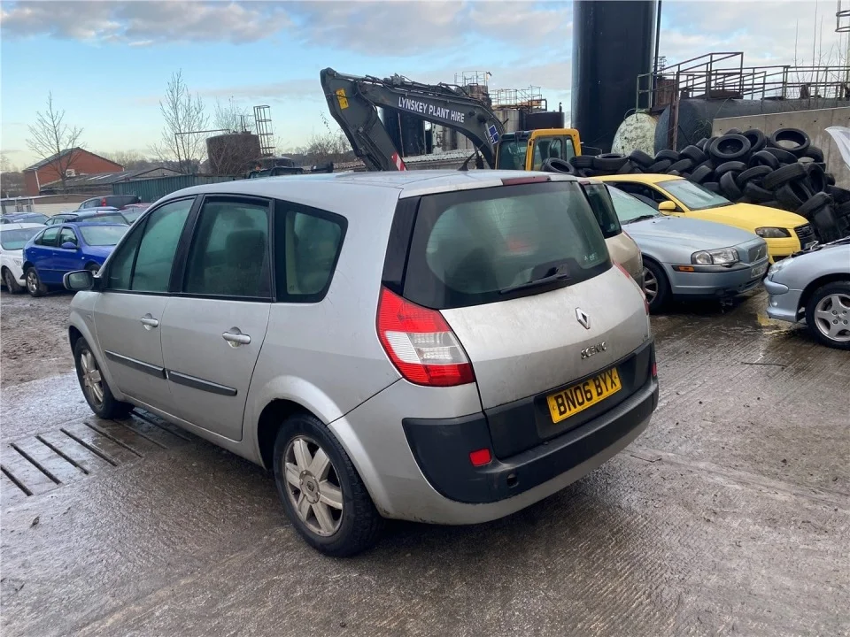 Продажа Renault Scenic 1.5D (103Hp) (K9K 734) FWD MT по запчастям