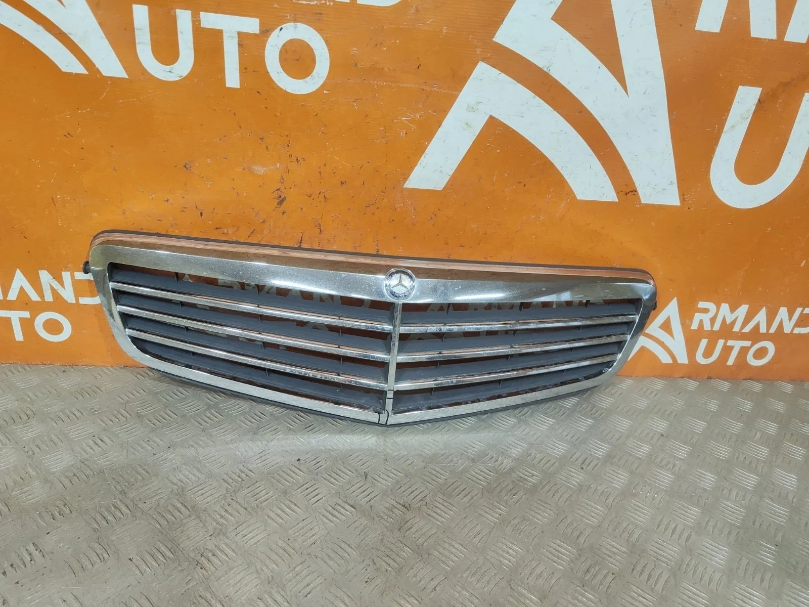 Решетка радиатора Mercedes -Class 2006-2015 W204