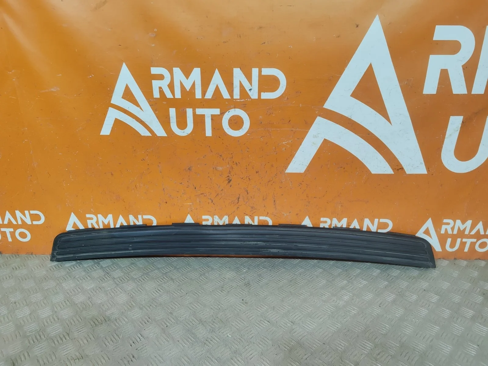 Накладка бампера верхняя Land Rover Discovery 2004-2009 3