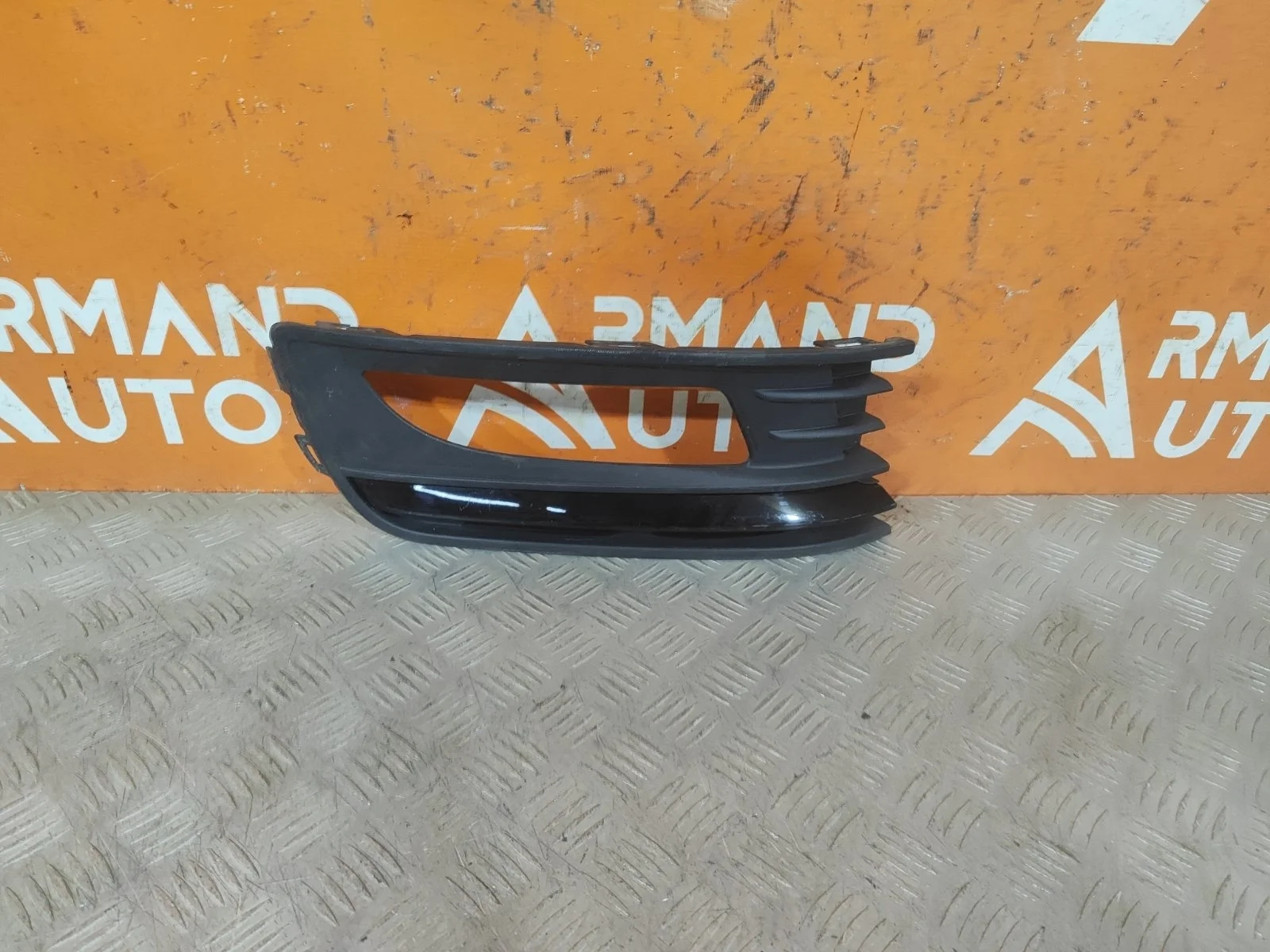 Окантовка птф Volkswagen Polo 2014-2020 5