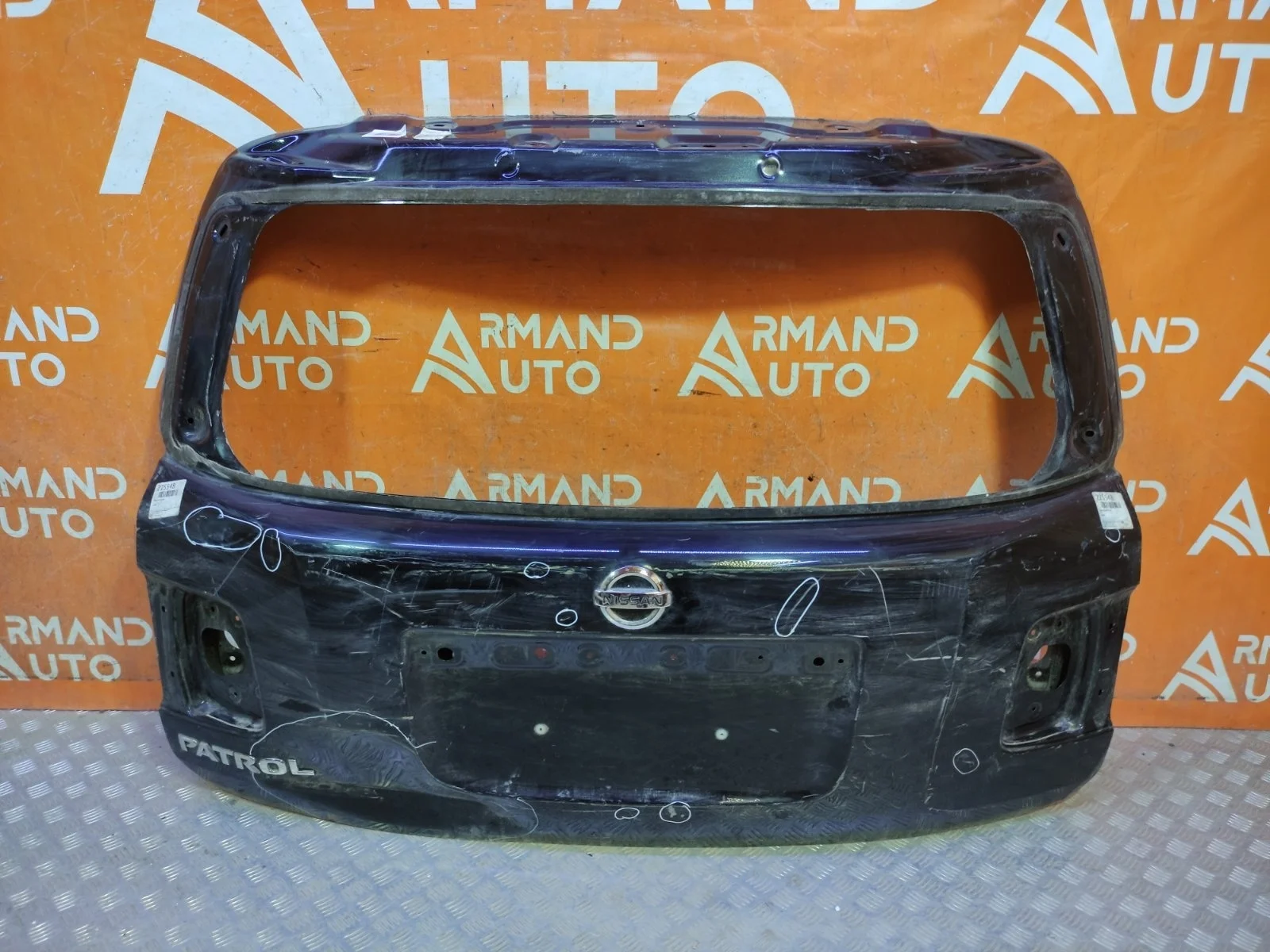 Дверь багажника Nissan Patrol 2010-2019 6 Y62
