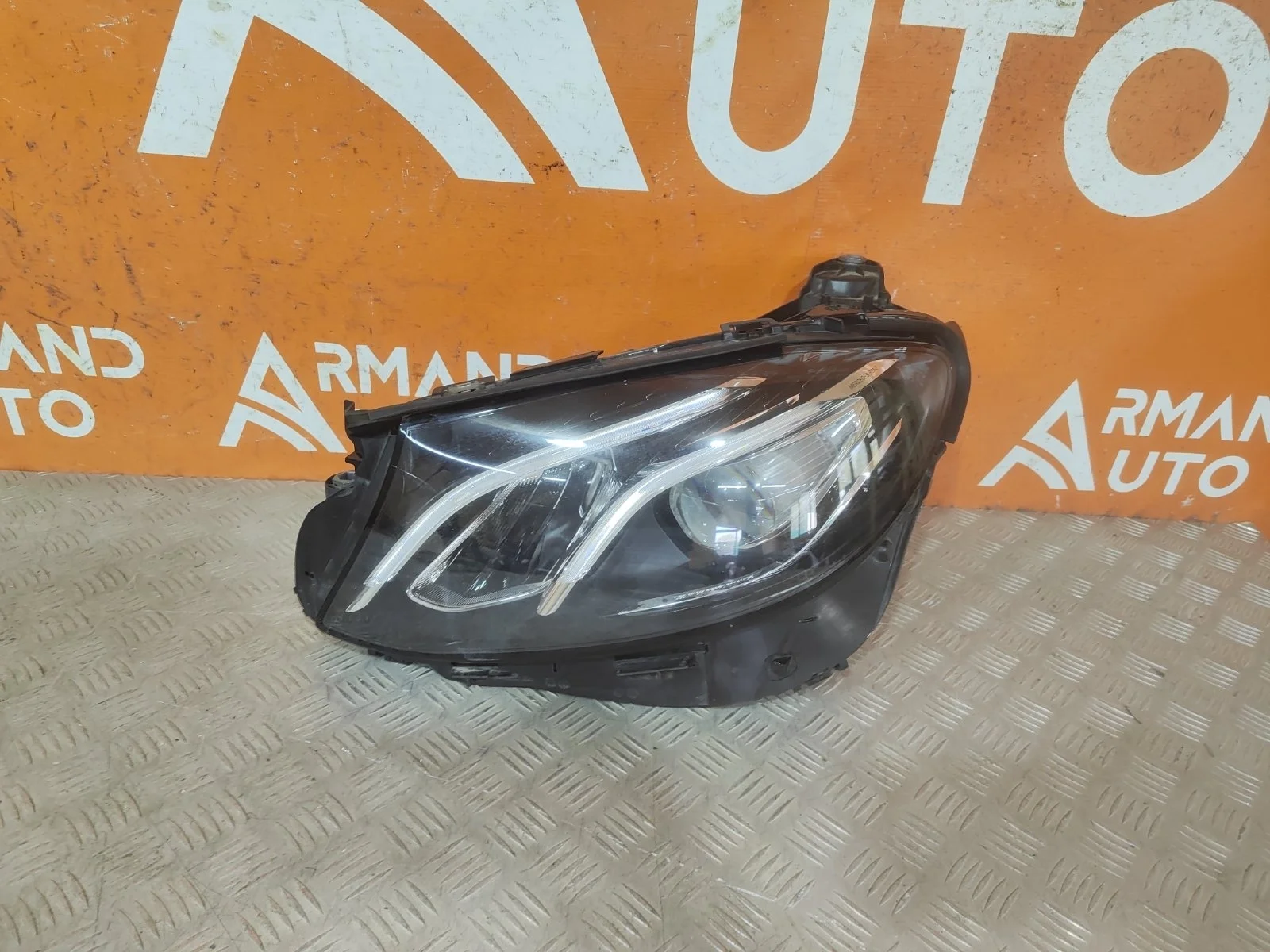 Фара Mercedes -Class 2016-2020 W213, S213, C238