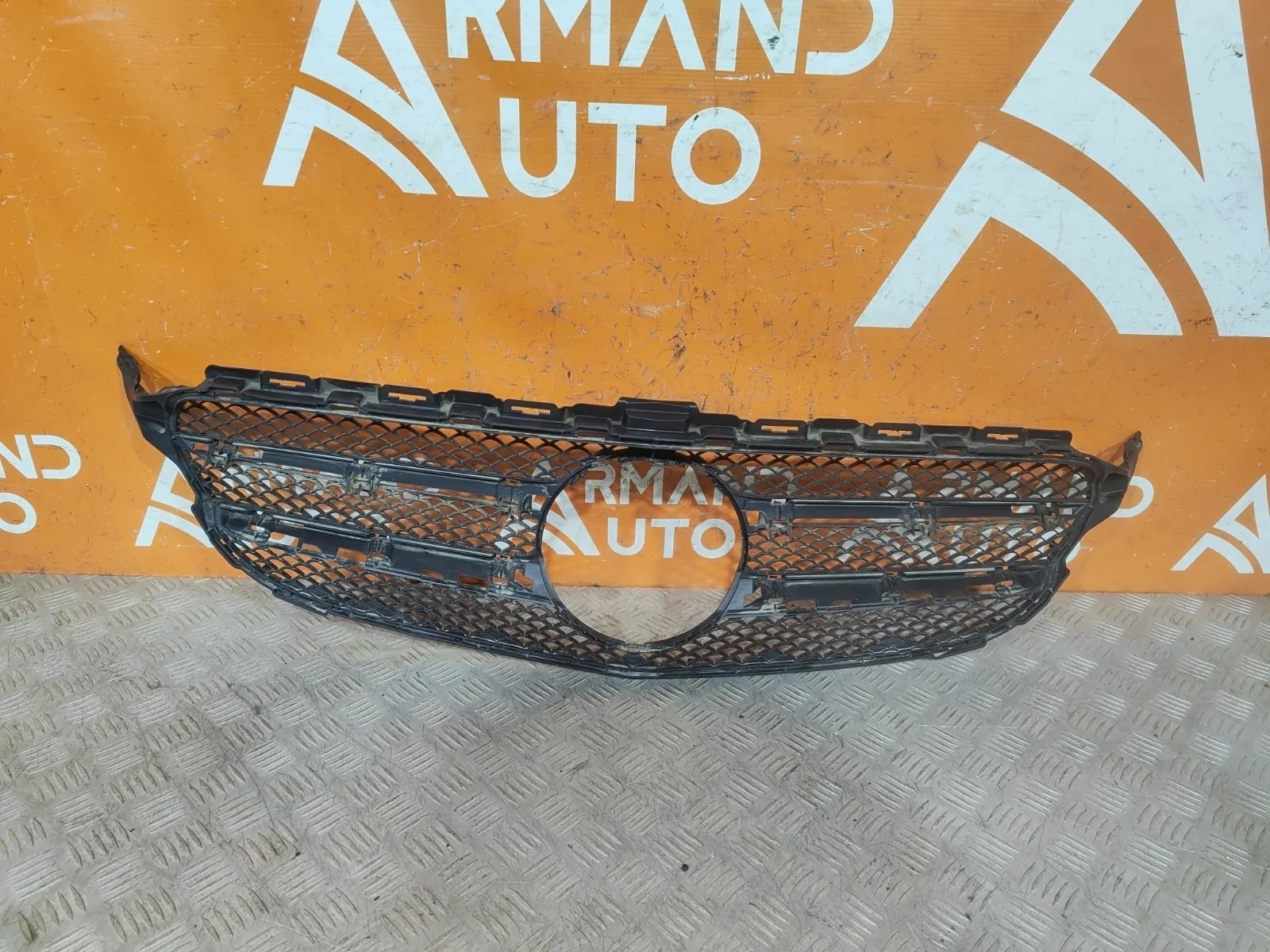 Решетка радиатора Mercedes -Class 2014-2021 W205