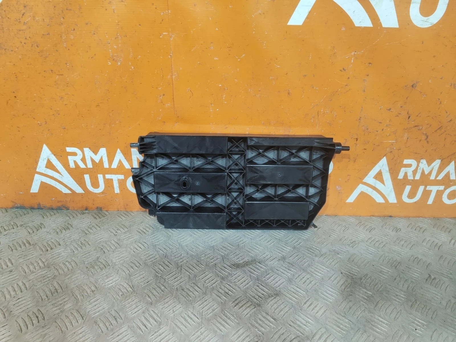 Дефлектор радиатора Nissan Qashqai 2013-2022 j11