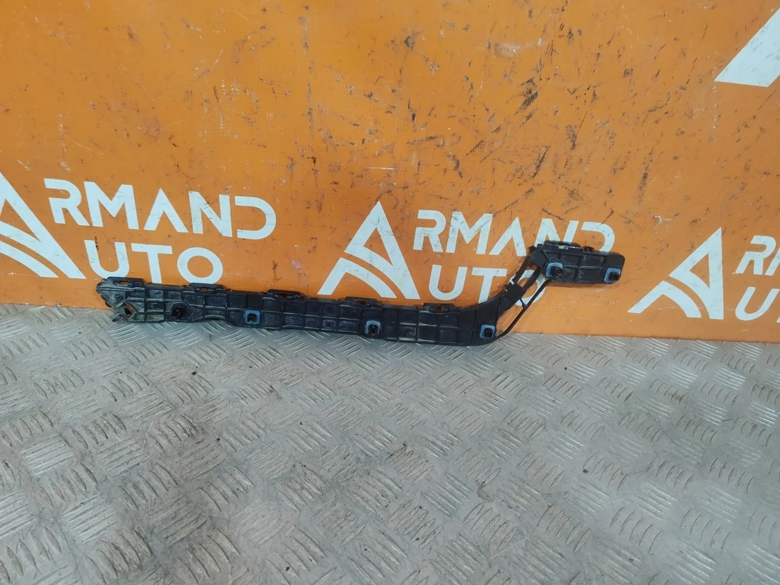 Кронштейн бампера Toyota Land Cruiser 2007-2021