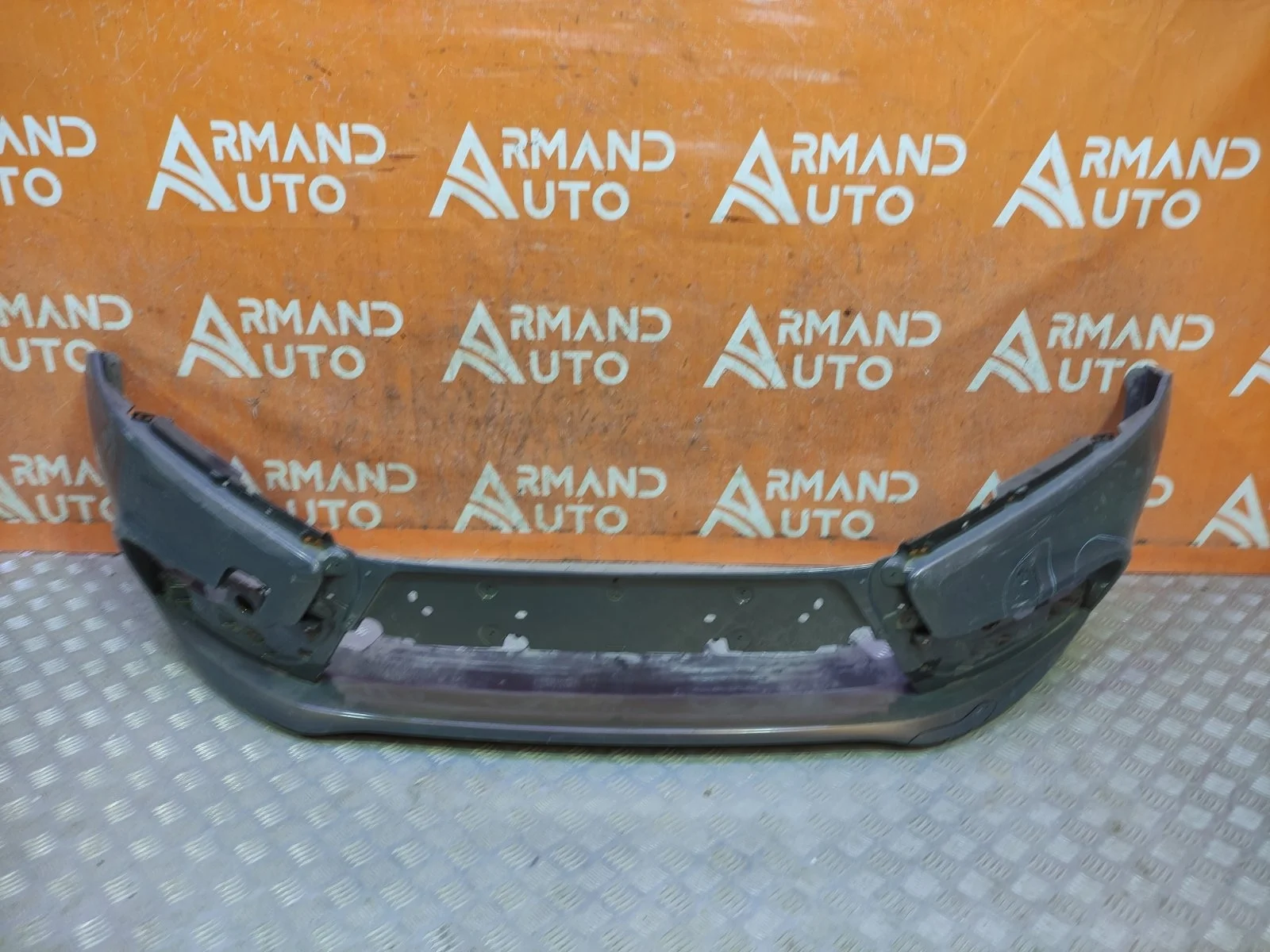 Бампер Lada Vesta 2015-нв