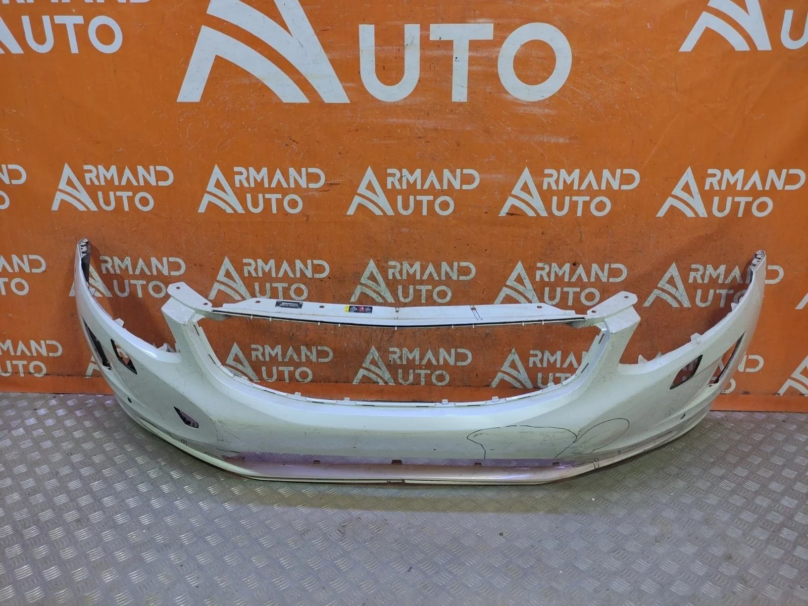 Бампер Volvo XC60 2013-2017