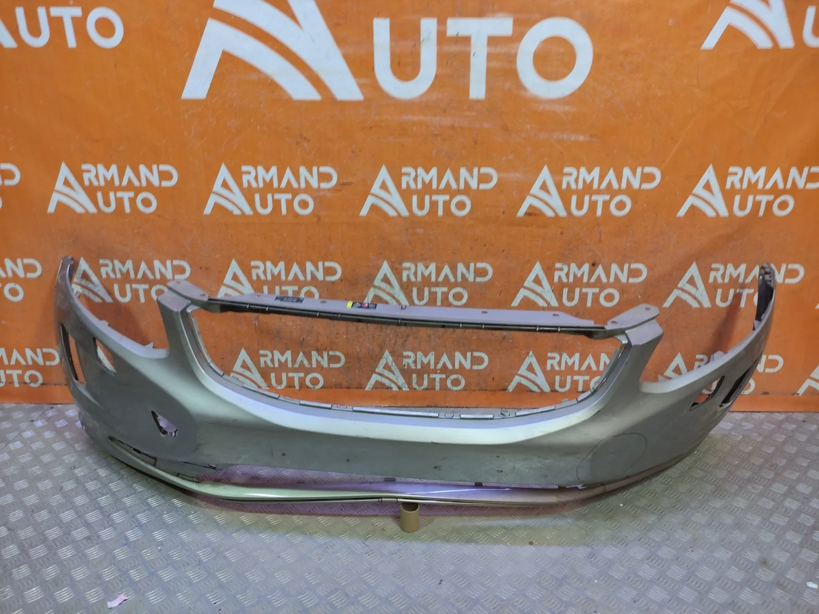 Бампер Volvo XC60 2013-2017