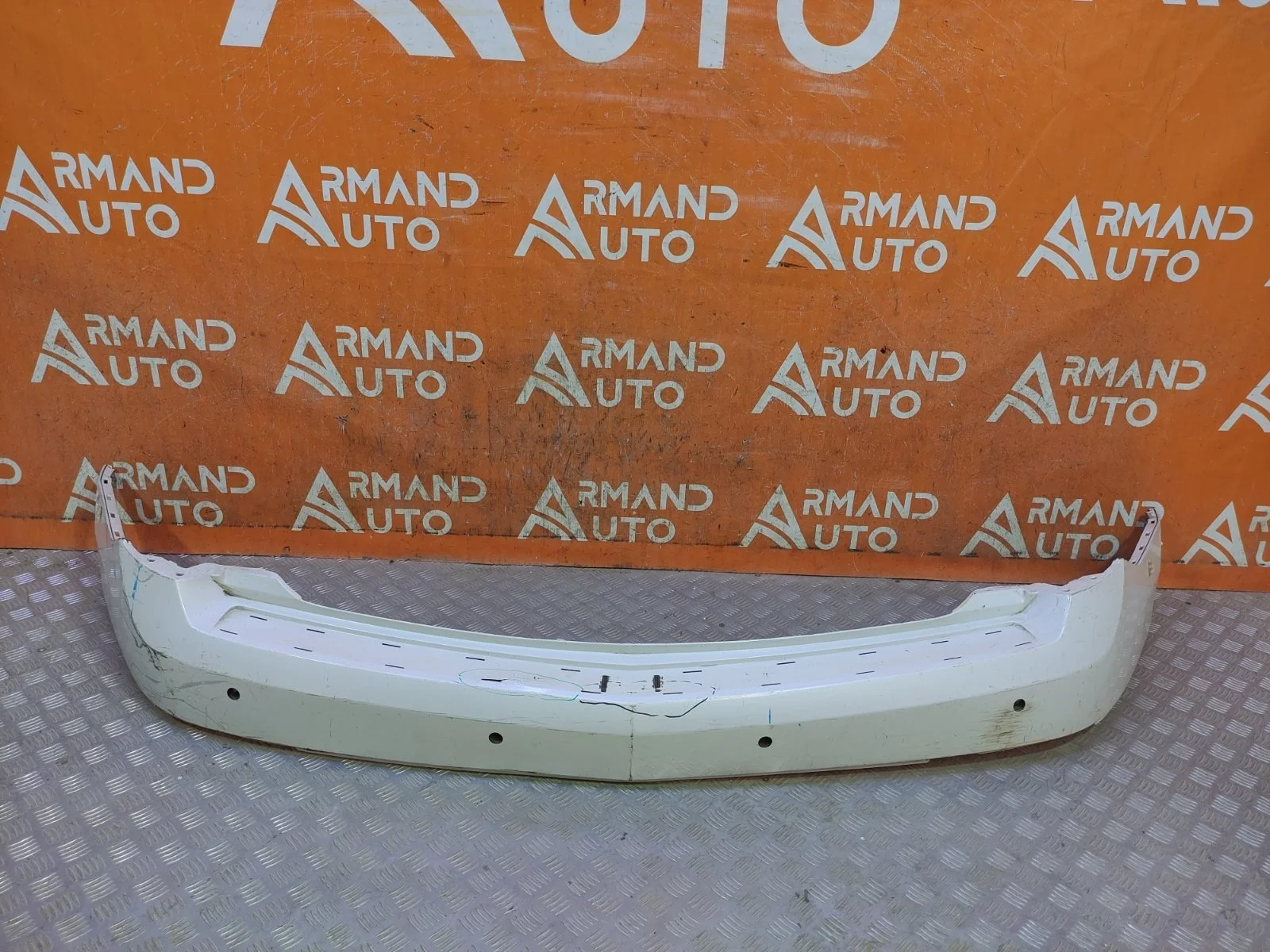 Бампер Cadillac SRX 2009-2016