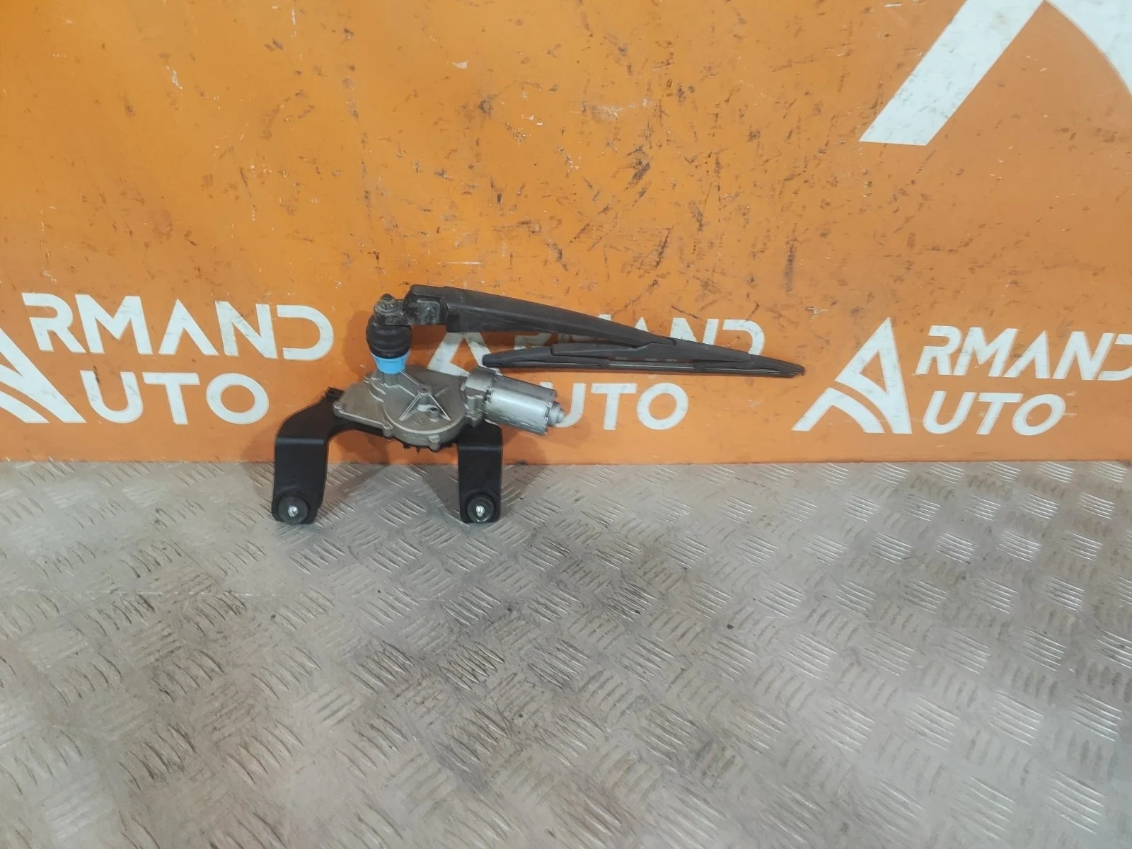 Моторчик стеклоочистителя двери багажника KIA Ceed 2006-2012