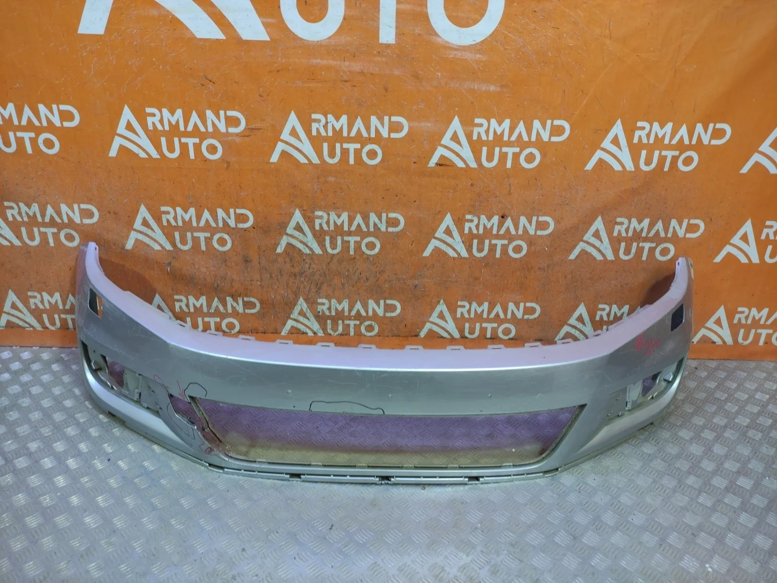 Бампер Volkswagen Tiguan 2011-2018