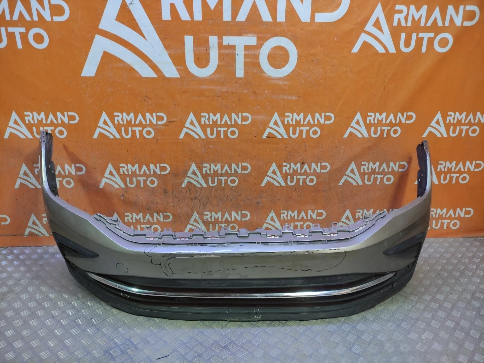 Бампер Volkswagen Tiguan 2020-нв