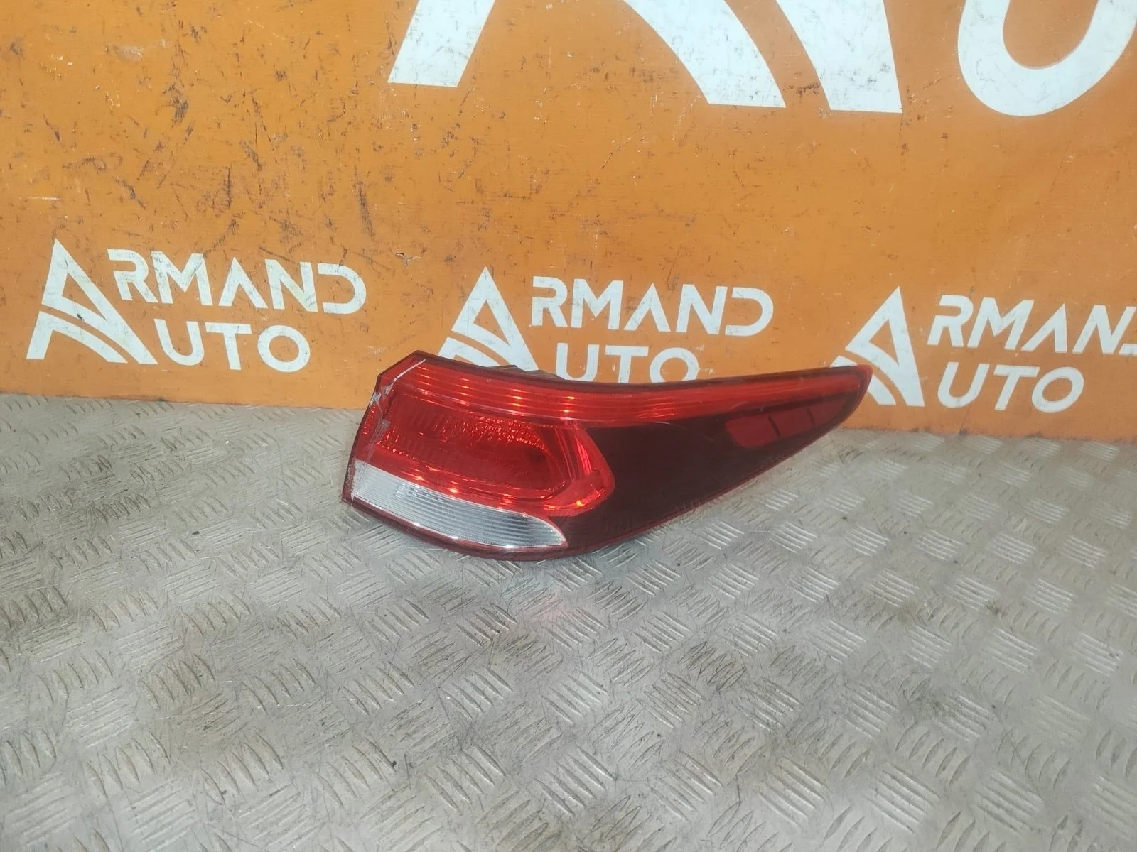 Фонарь внешний Kia Rio 2017-2020 4 FB