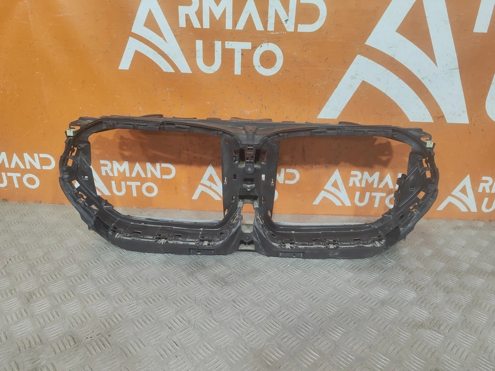 Каркас жалюзи радиатора BMW X6 2019-2023 G06